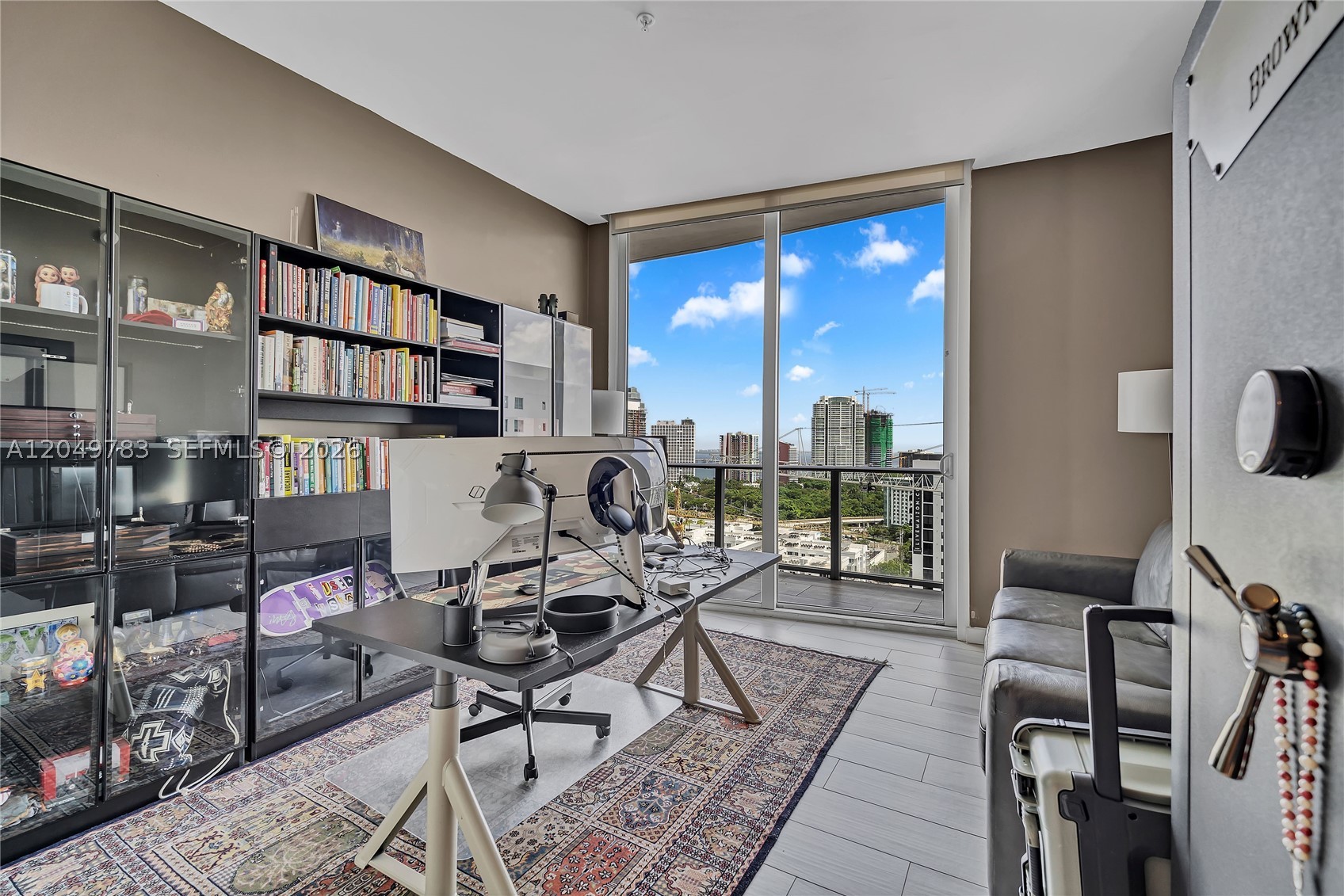 1010 SW 2nd Ave #2201, Miami FL 33130