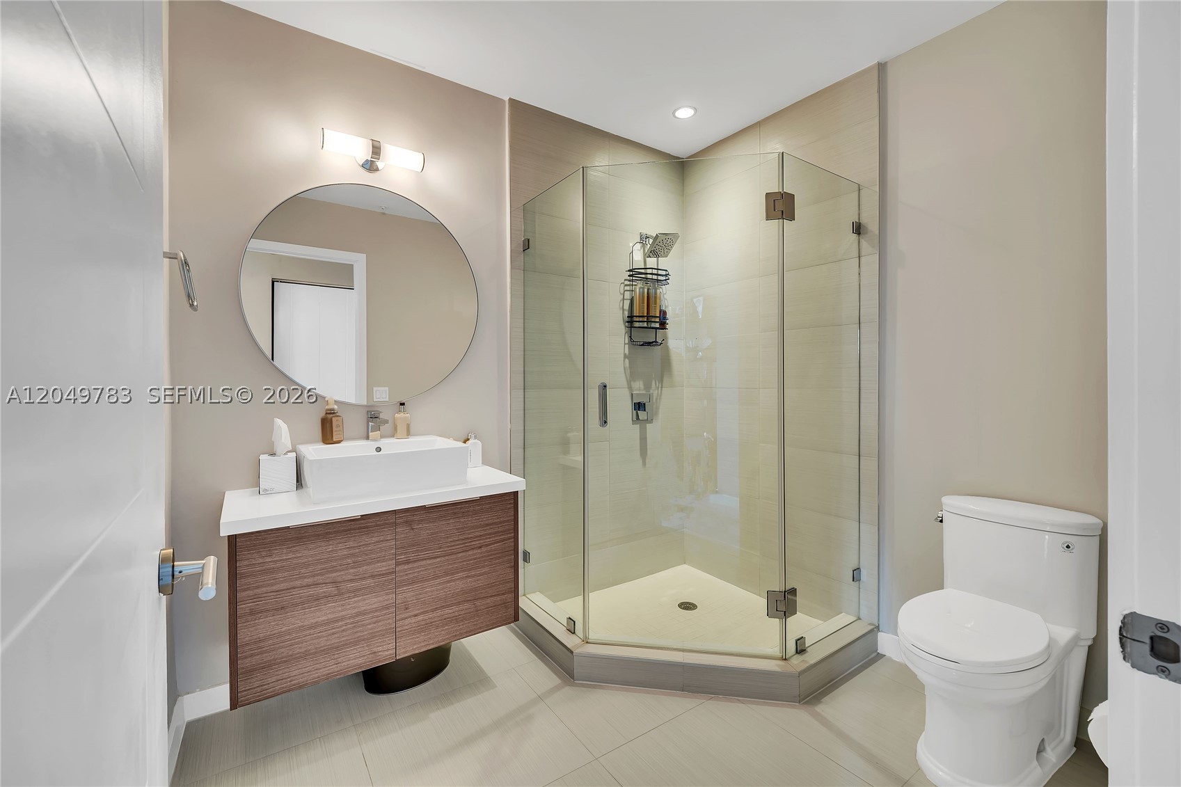 1010 SW 2nd Ave #2201, Miami FL 33130