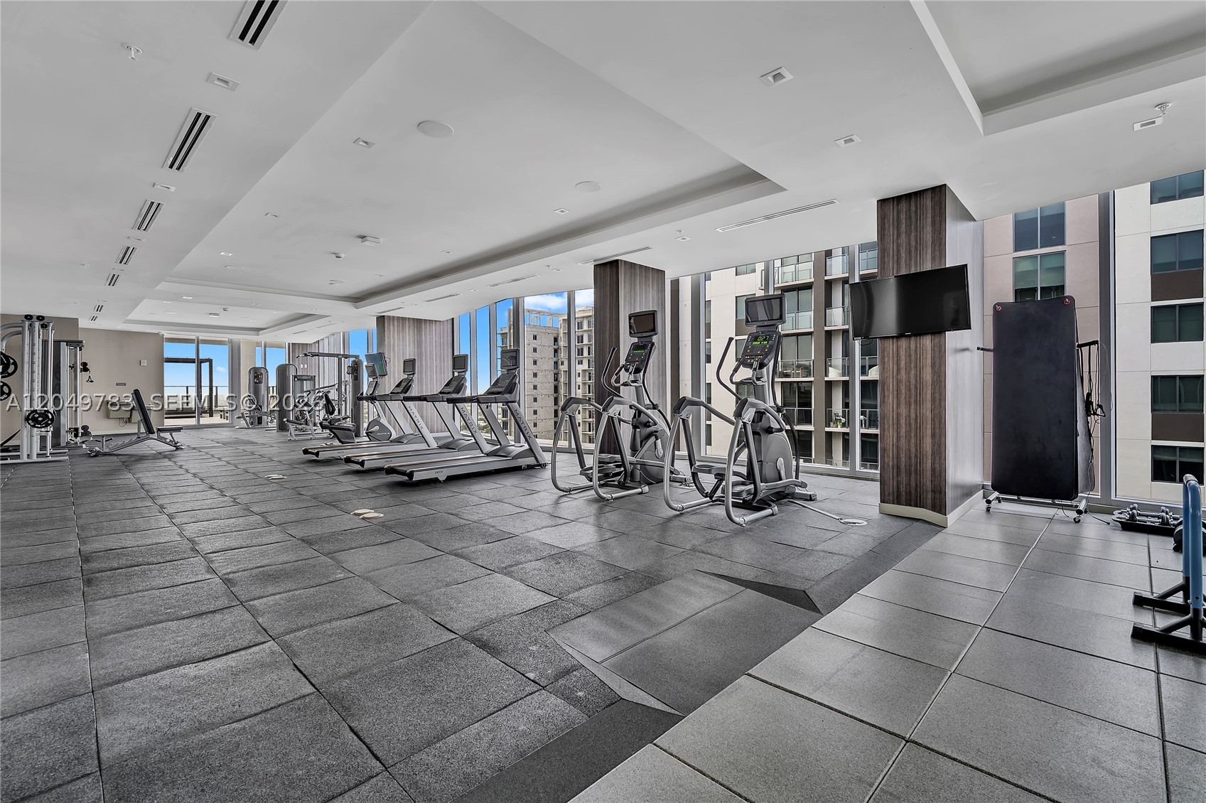 1010 SW 2nd Ave #2201, Miami FL 33130