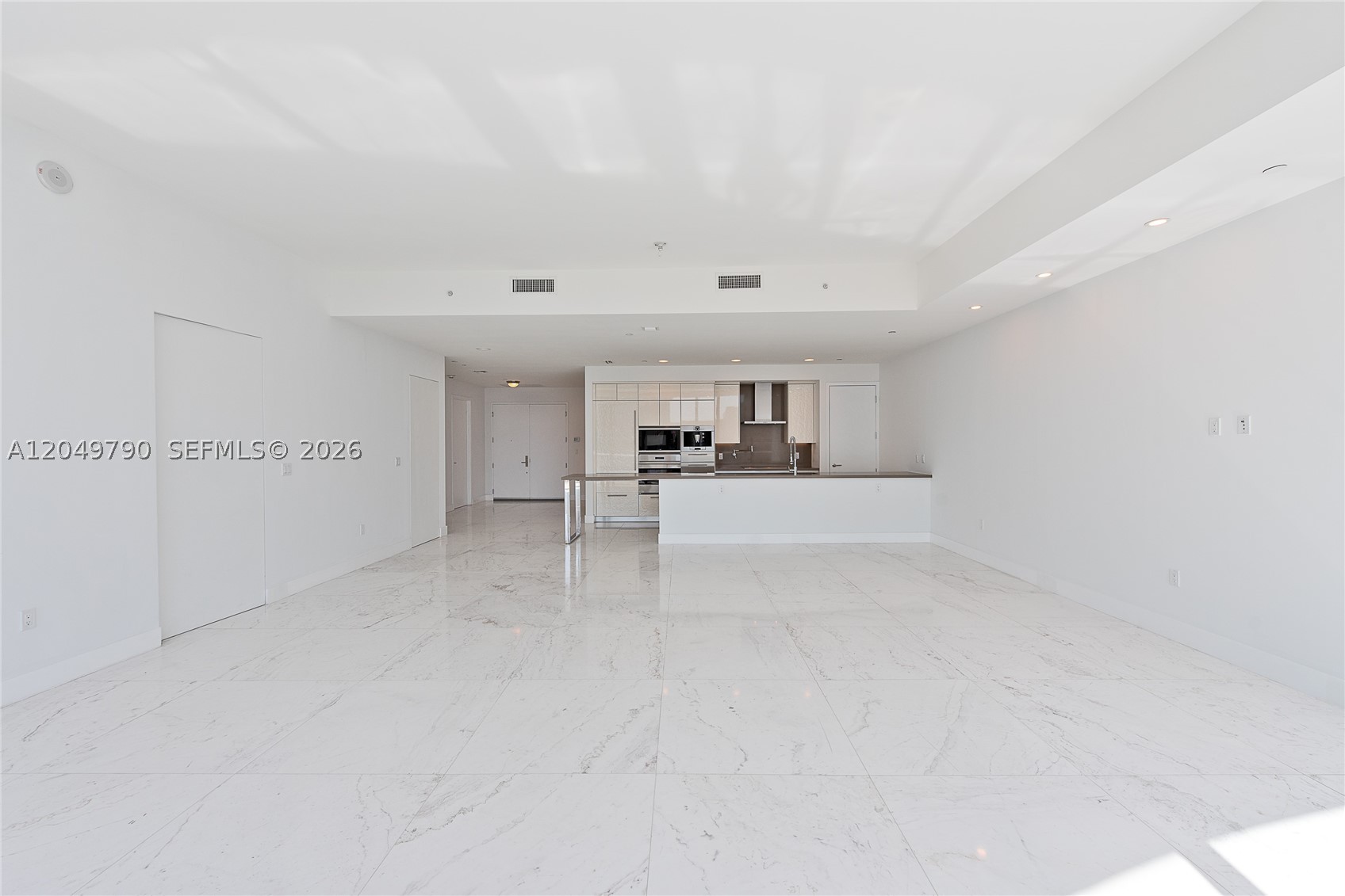17475 Collins Ave #2003, Sunny Isles Beach FL 33160