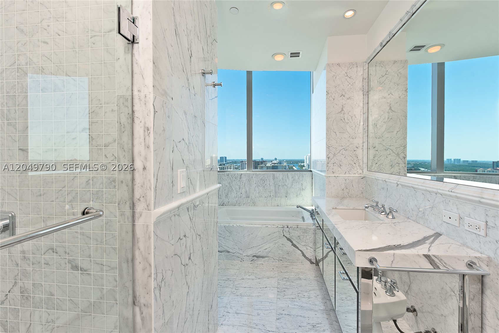 17475 Collins Ave #2003, Sunny Isles Beach FL 33160