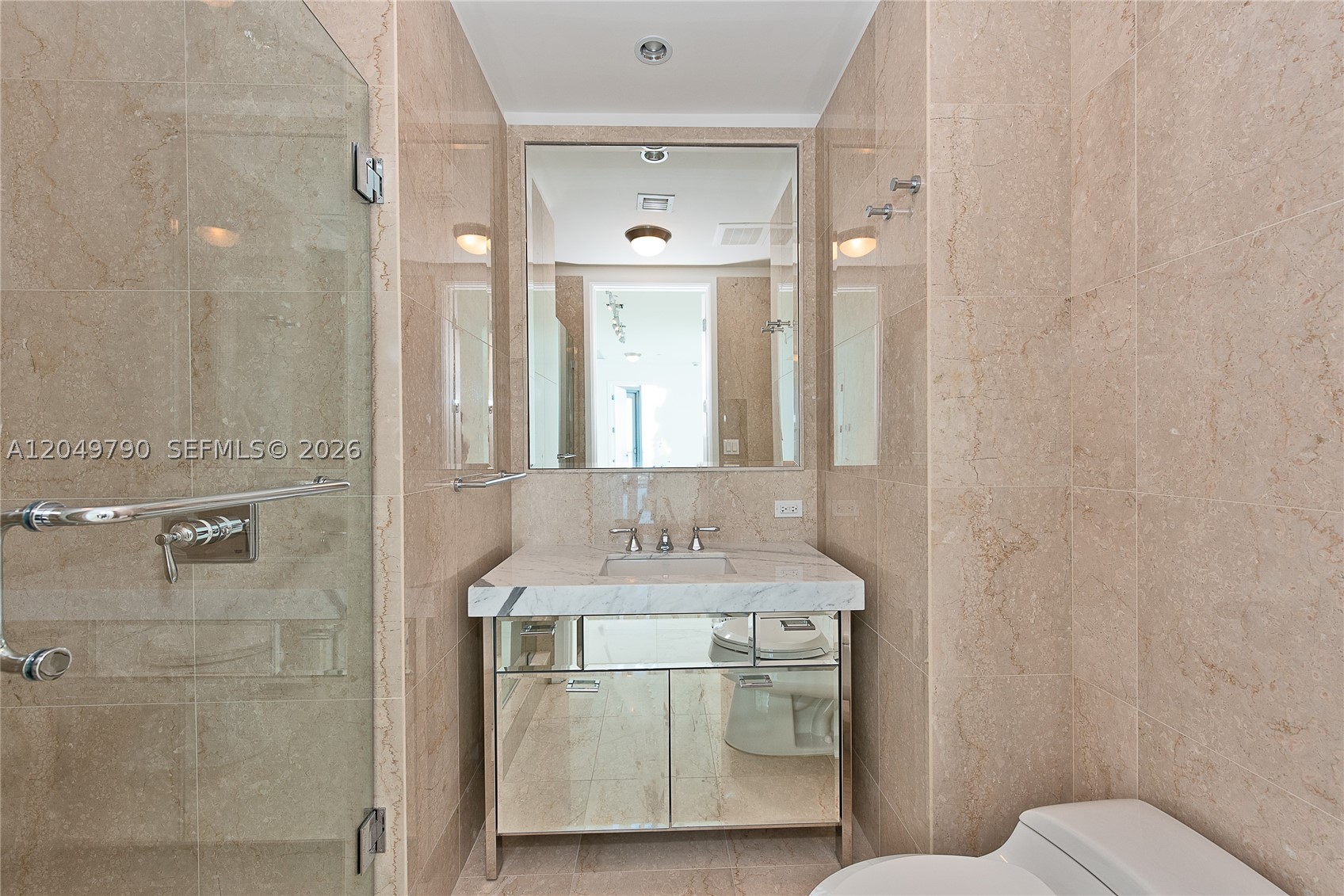 17475 Collins Ave #2003, Sunny Isles Beach FL 33160