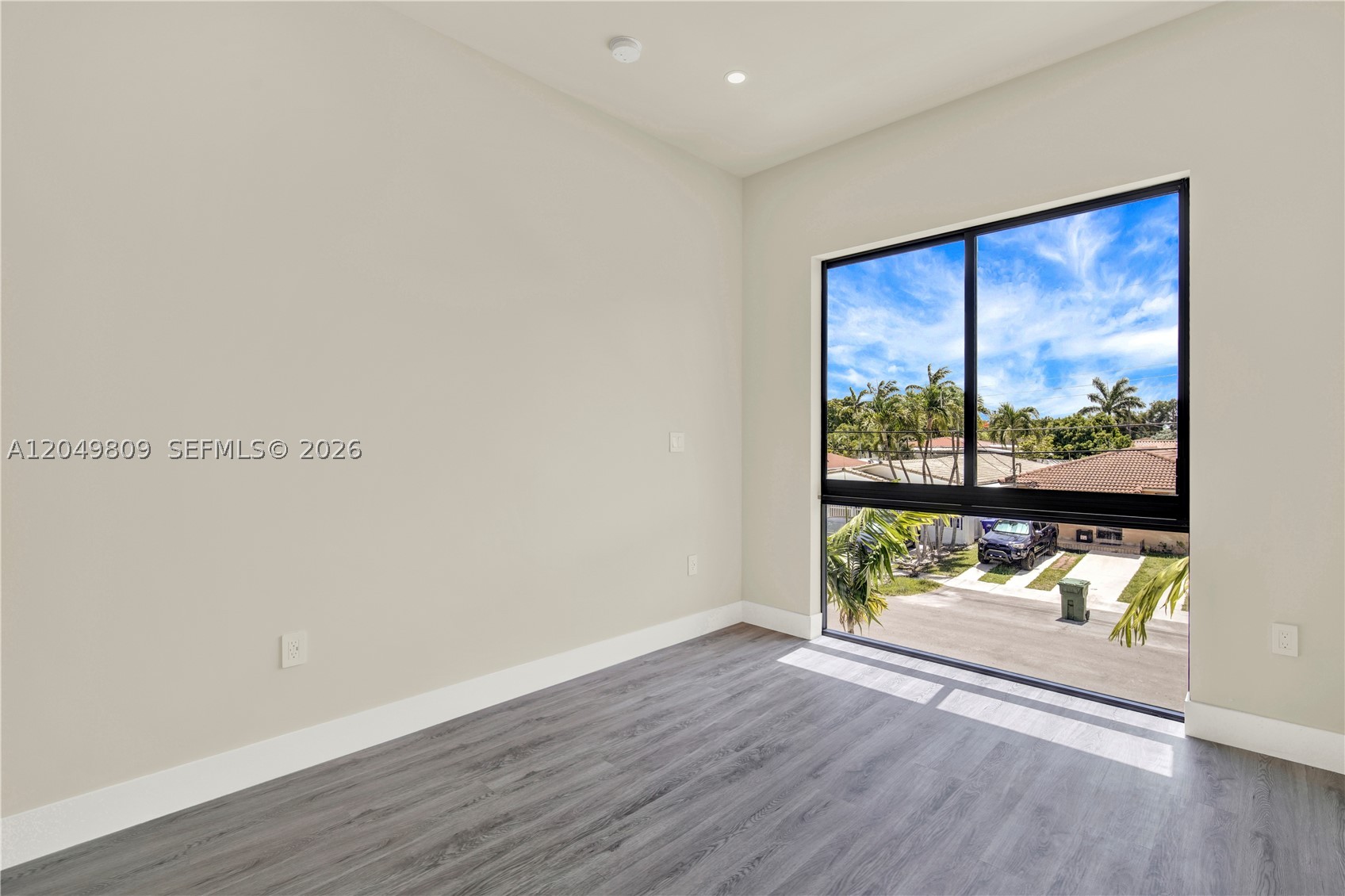 2889 SW 35 Ave #2887, Miami FL 33133
