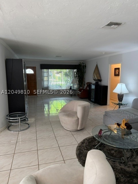 Miami Beach FL 33140 - A12049810