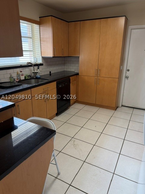 Miami Beach FL 33140 - A12049810