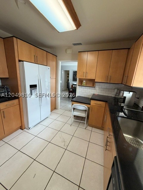 Miami Beach FL 33140 - A12049810