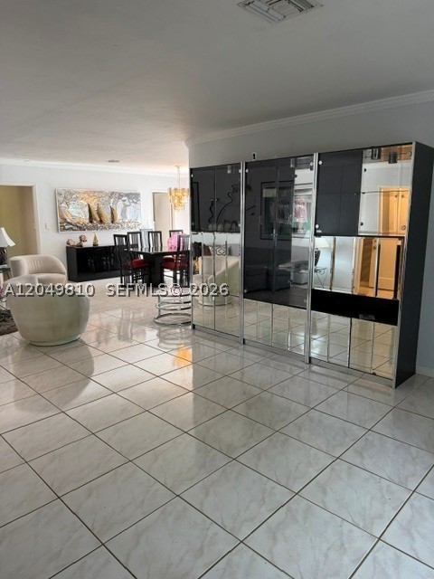 Miami Beach FL 33140 - A12049810
