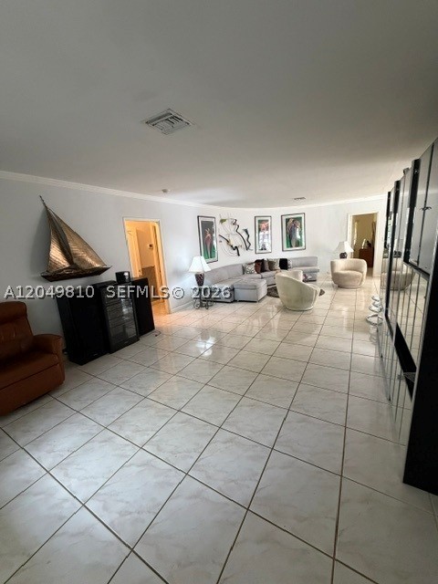 Miami Beach FL 33140 - A12049810
