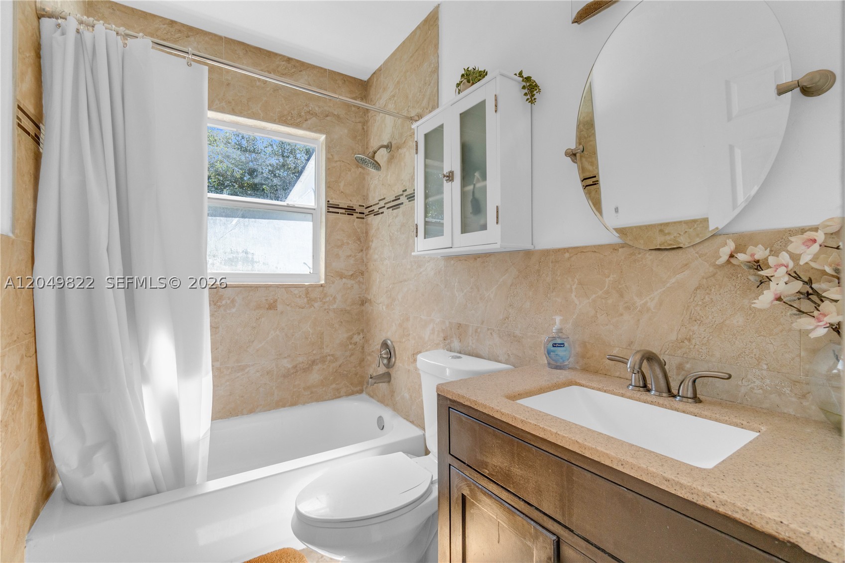 774 NW 49th St, Miami FL 33127