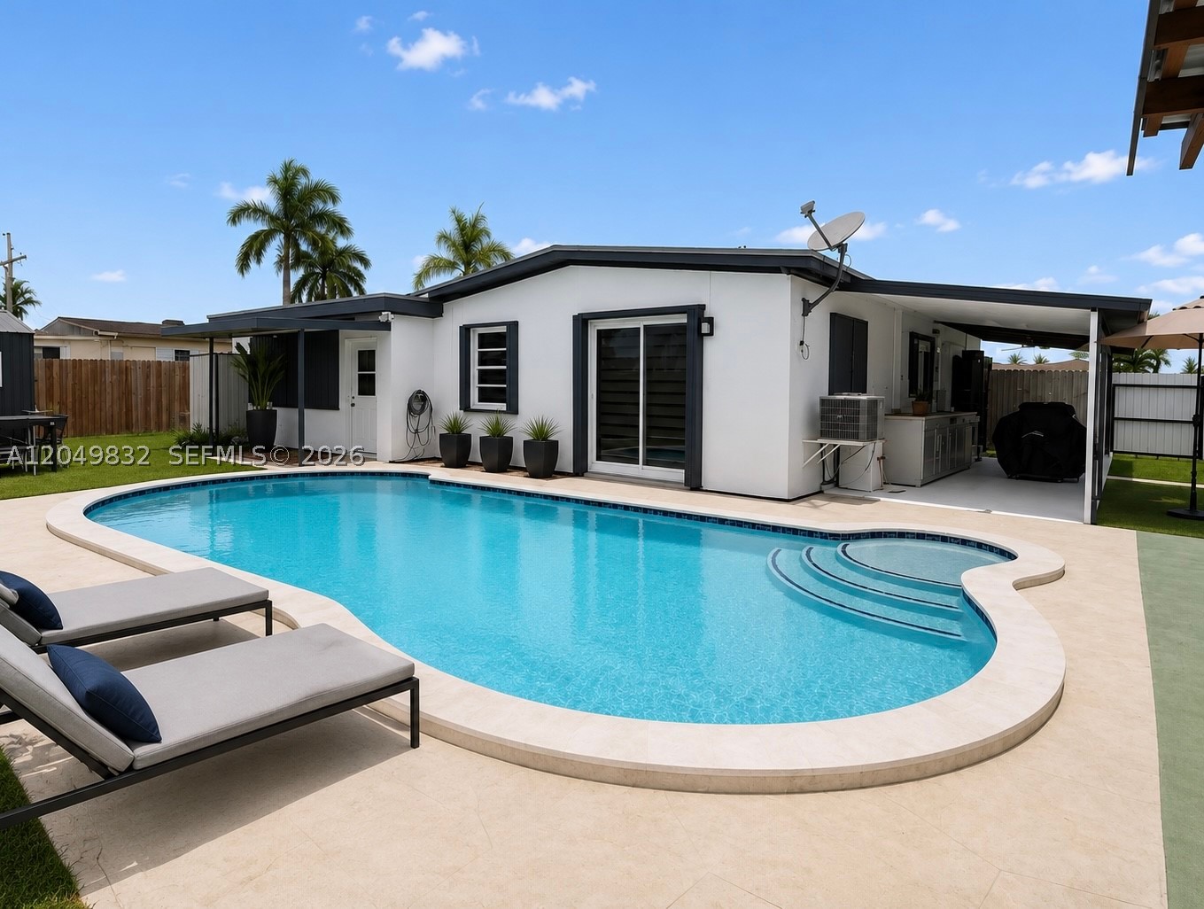 10730 SW 52nd Ter, Miami FL 33165