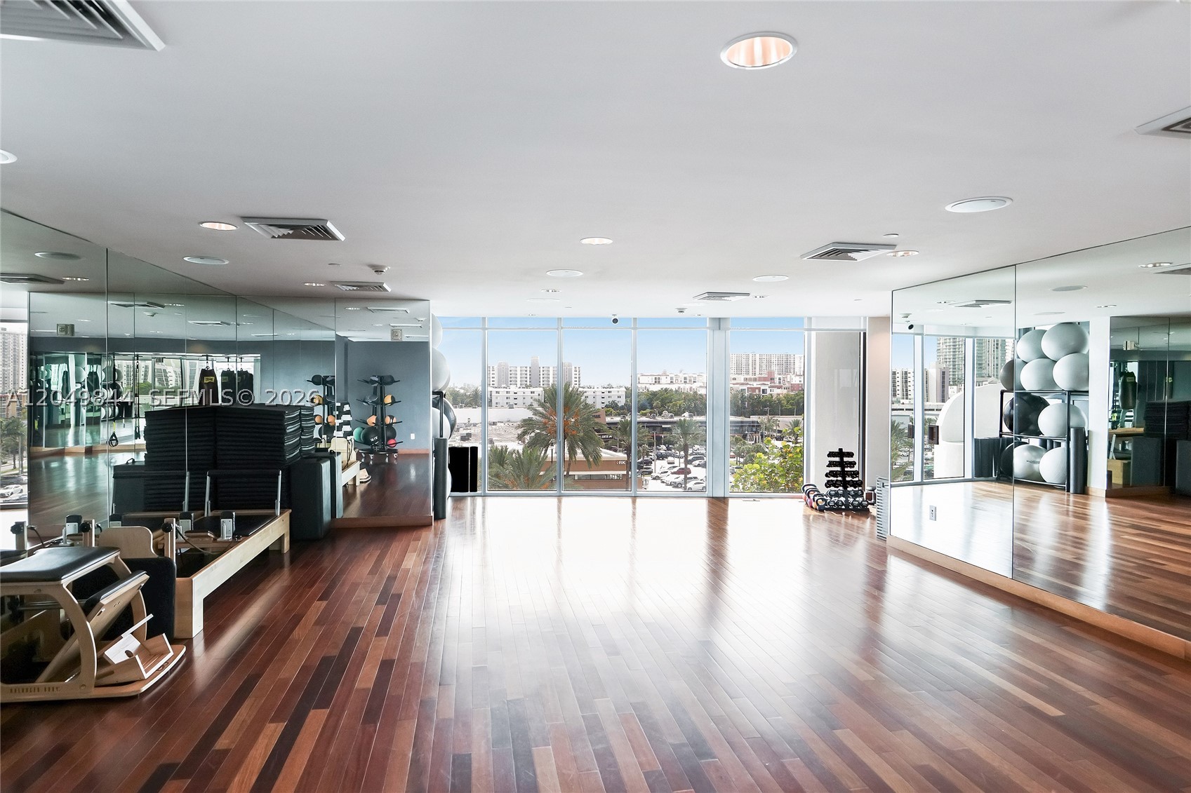 17001 Collins Ave #1401, Sunny Isles Beach FL 33160