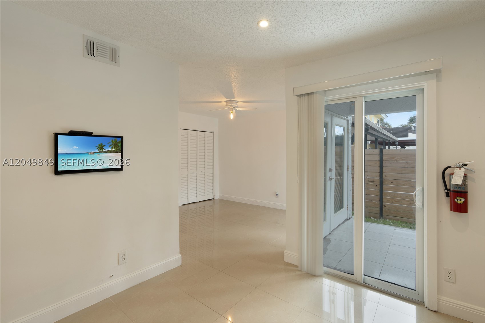 9587 SW 148th Ave Cir S, Miami FL 33196