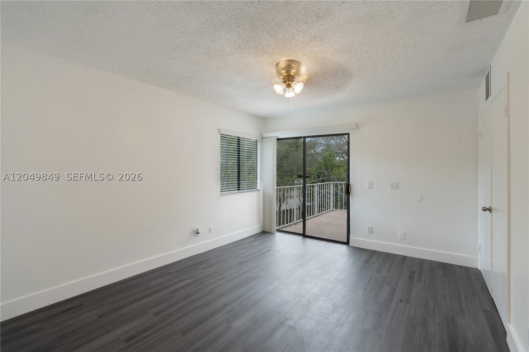 9587 SW 148th Ave Cir S, Miami FL 33196