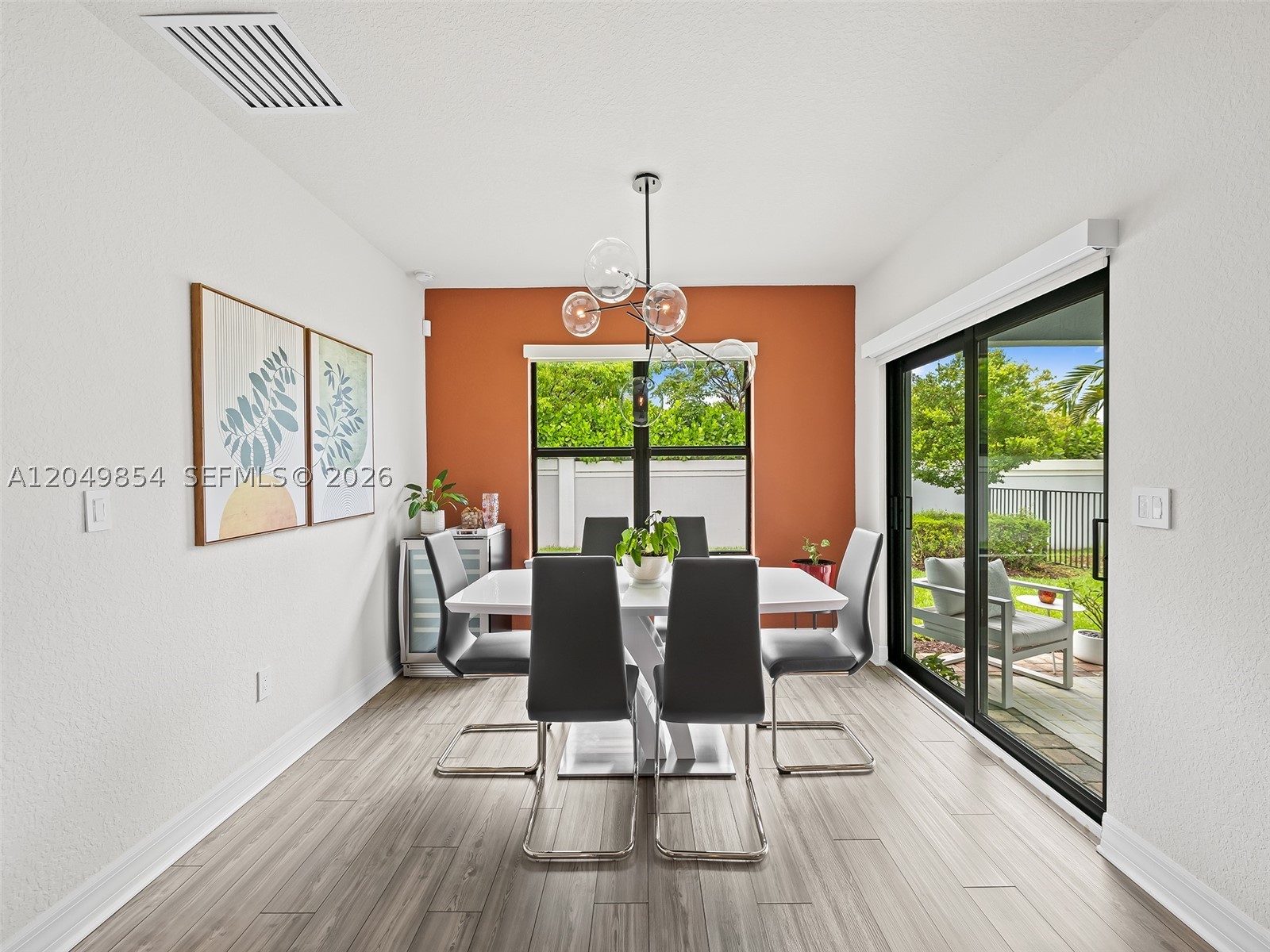 2950 Shortleaf Ave, Lauderdale Lakes FL 33311