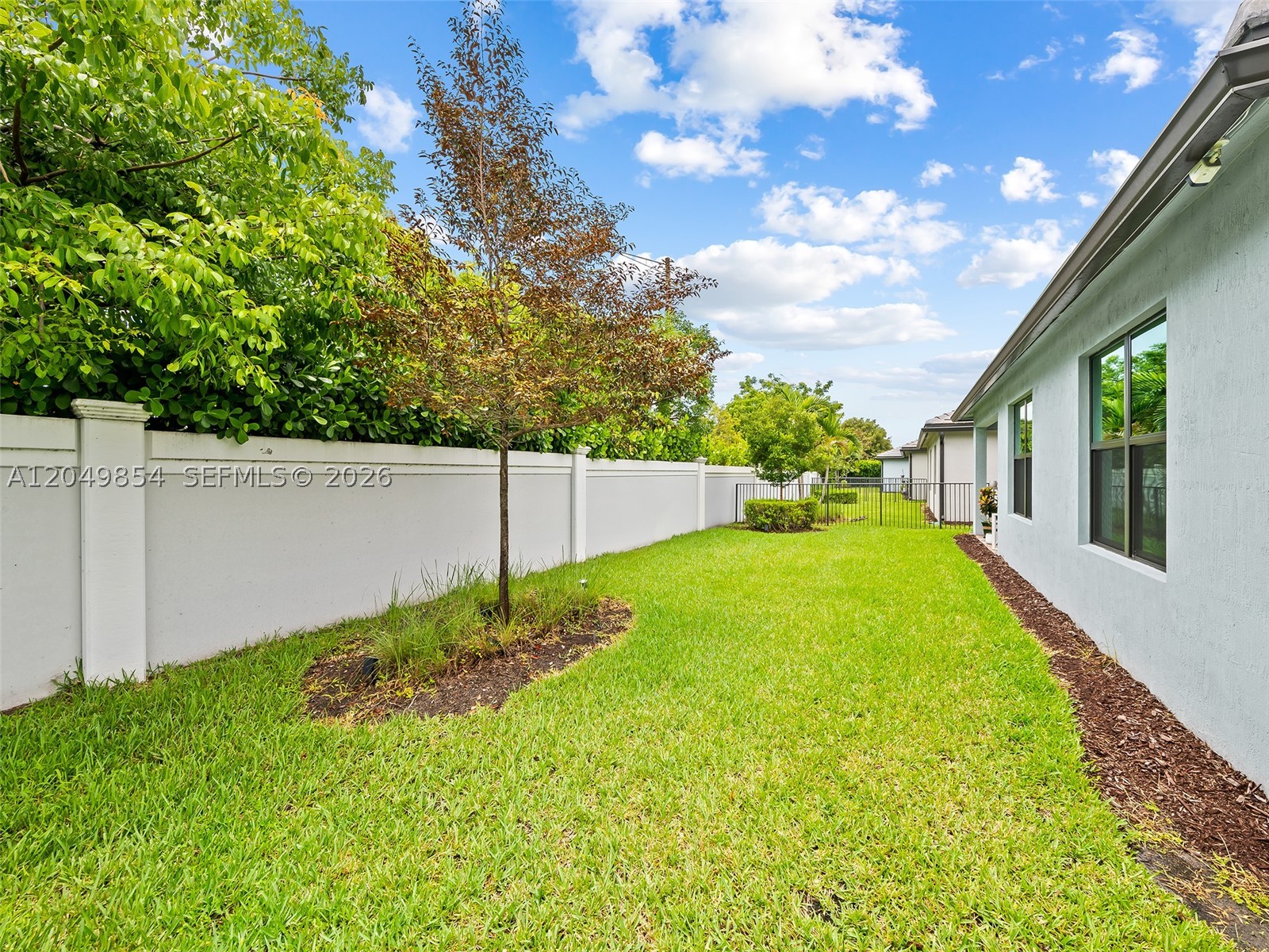 2950 Shortleaf Ave, Lauderdale Lakes FL 33311