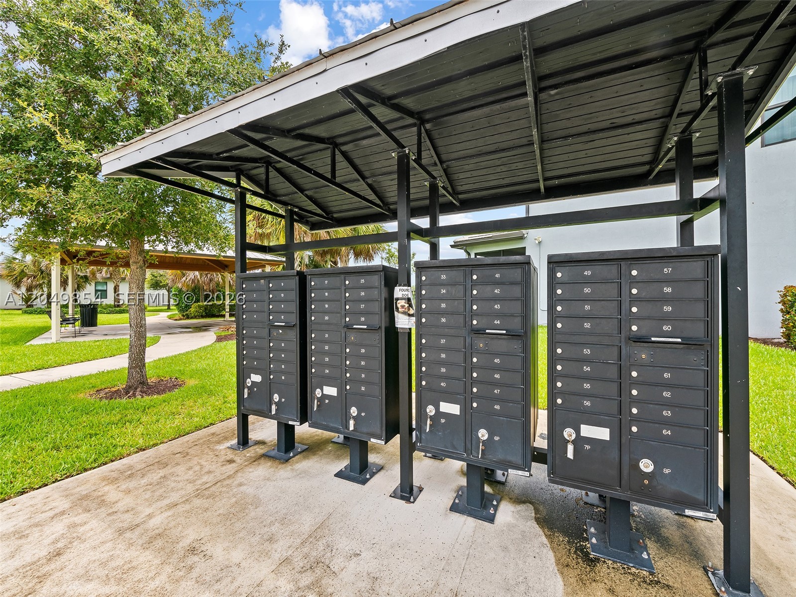 2950 Shortleaf Ave, Lauderdale Lakes FL 33311