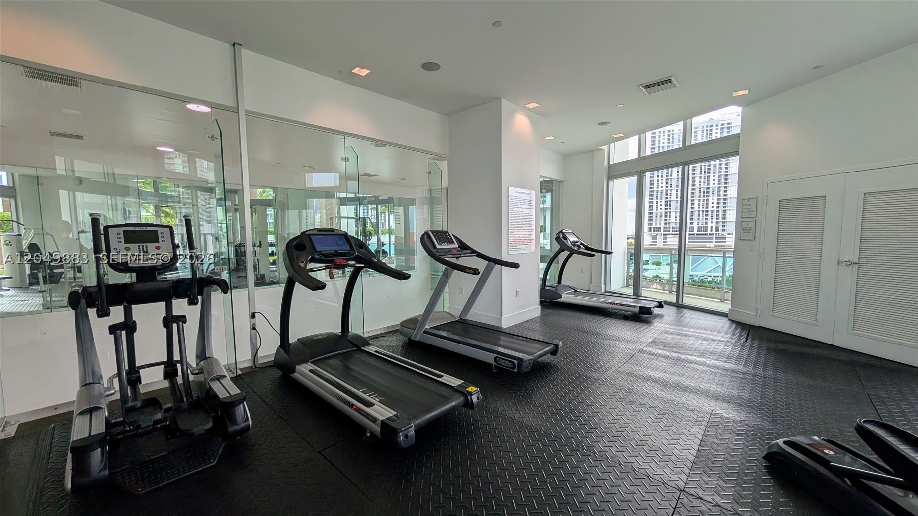 350 S Miami Ave #704, Miami FL 33130