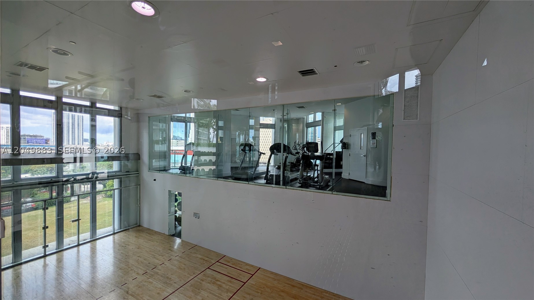 350 S Miami Ave #704, Miami FL 33130