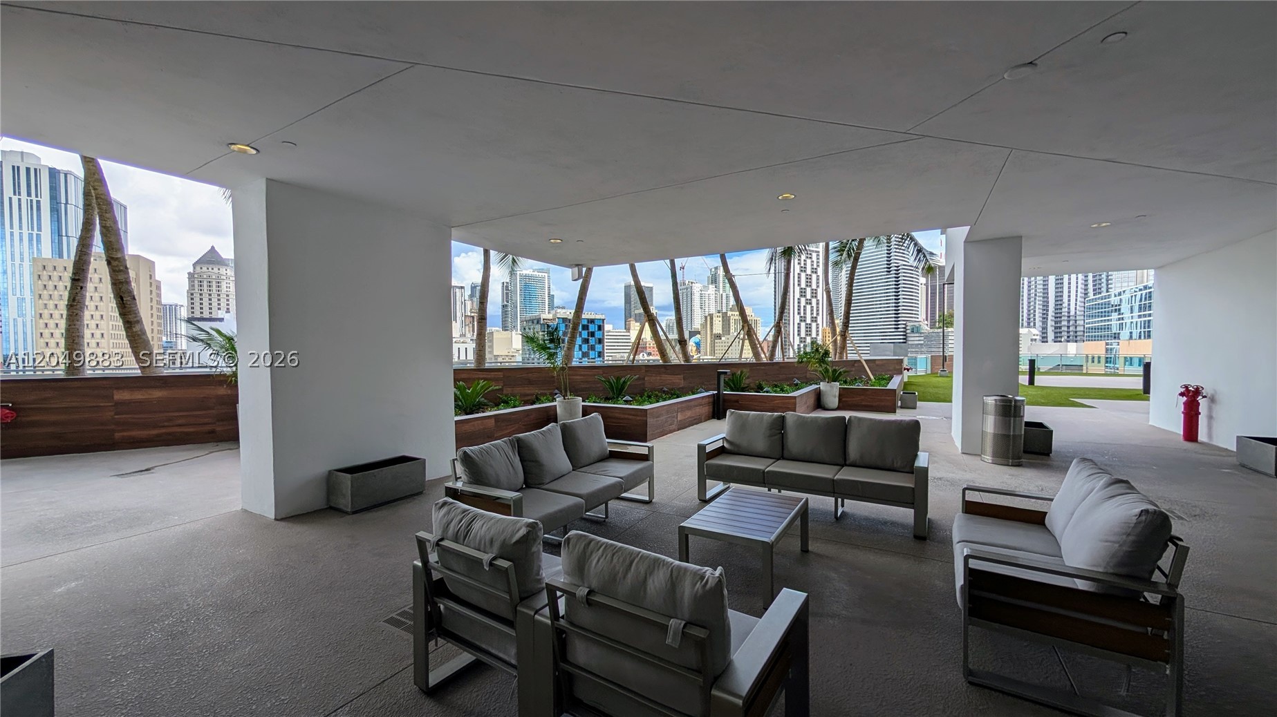 350 S Miami Ave #704, Miami FL 33130