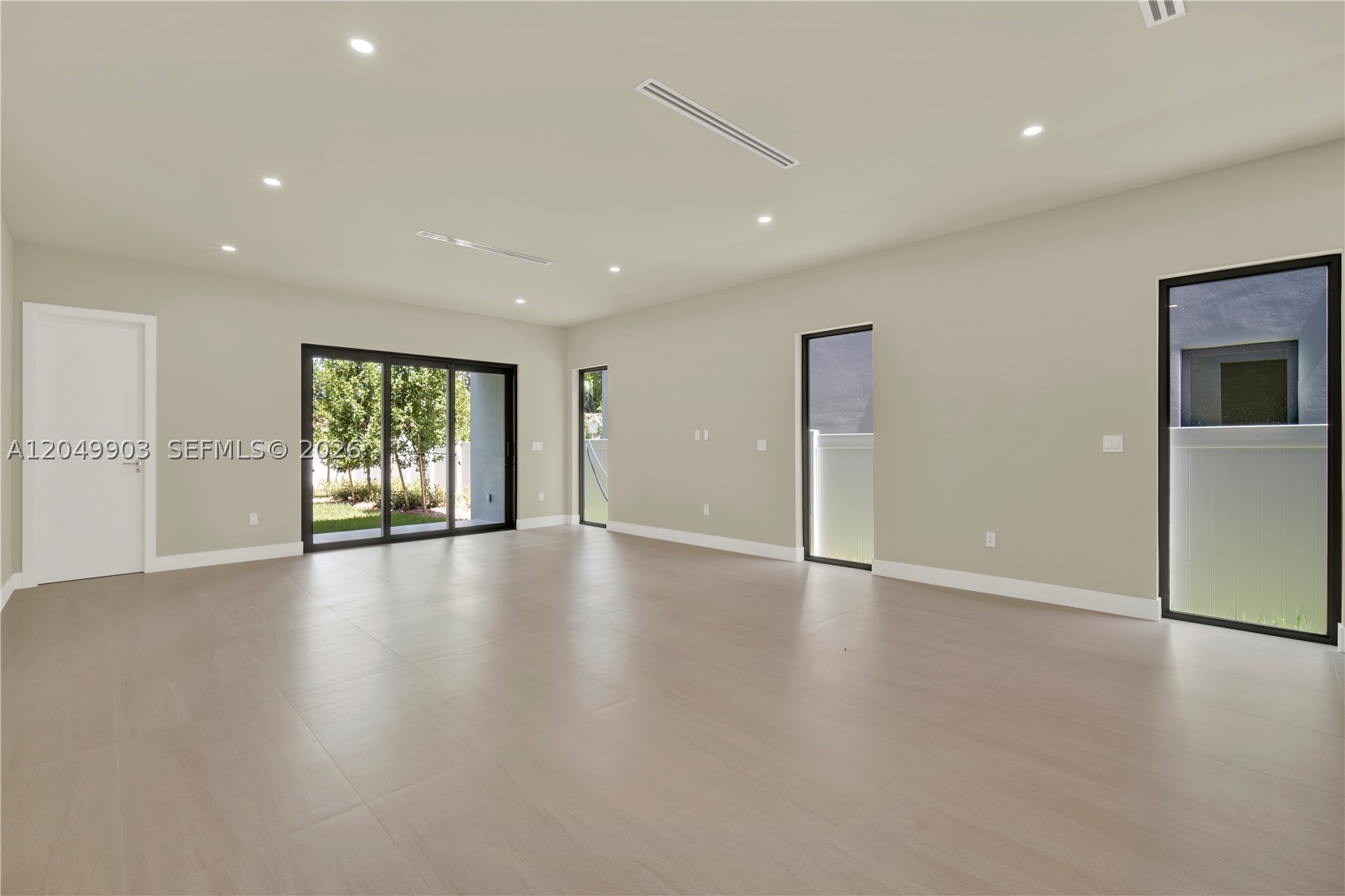 2889 SW 35th Ave #2889, Miami FL 33133