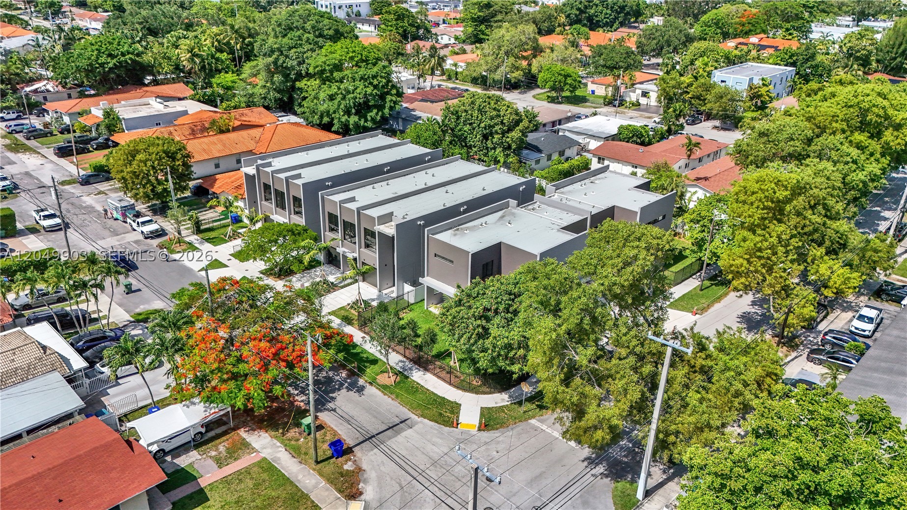 2889 SW 35th Ave #2889, Miami FL 33133