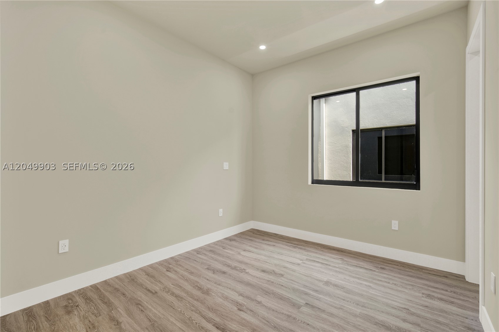 2889 SW 35th Ave #2889, Miami FL 33133