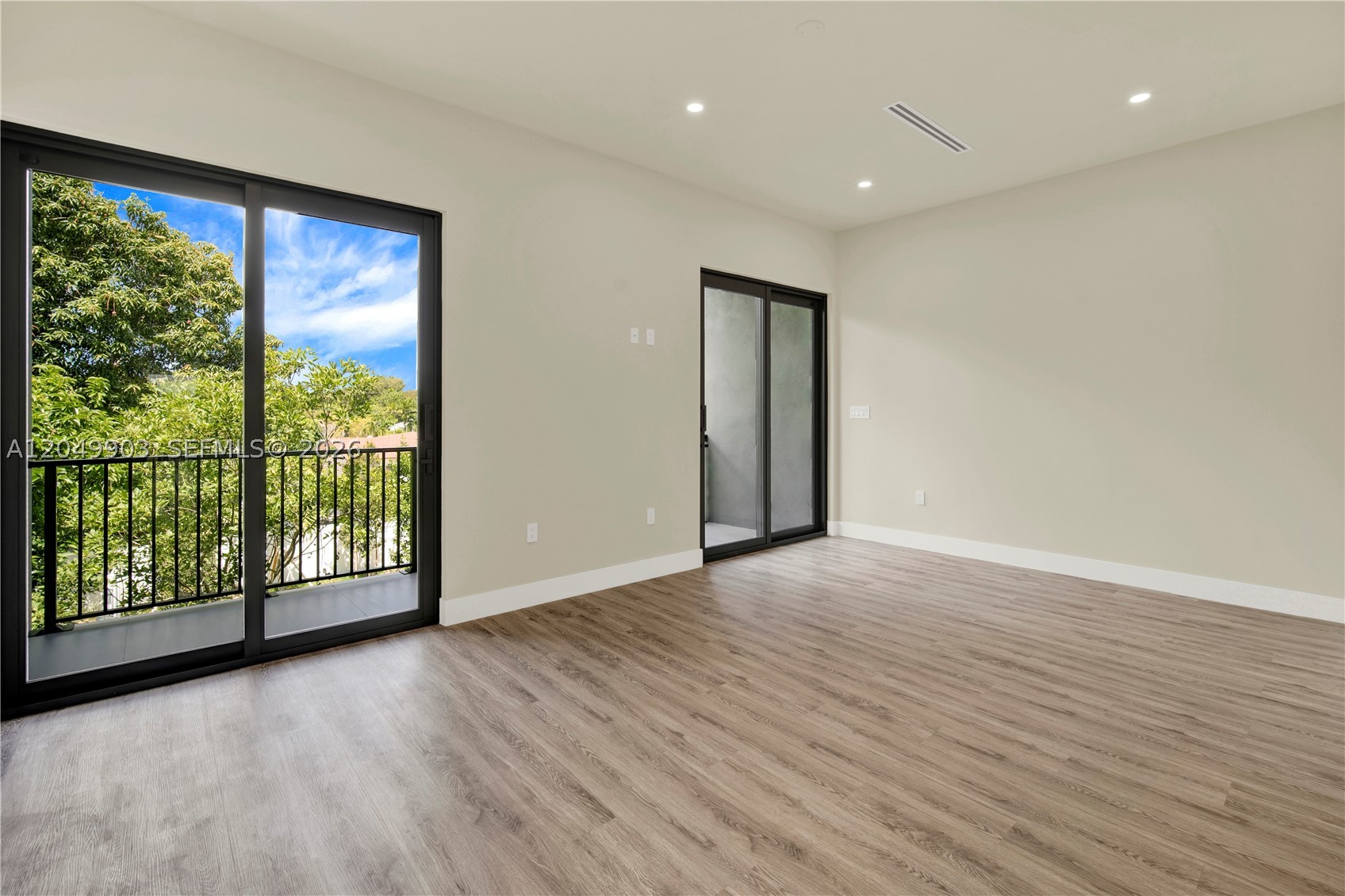 2889 SW 35th Ave #2889, Miami FL 33133