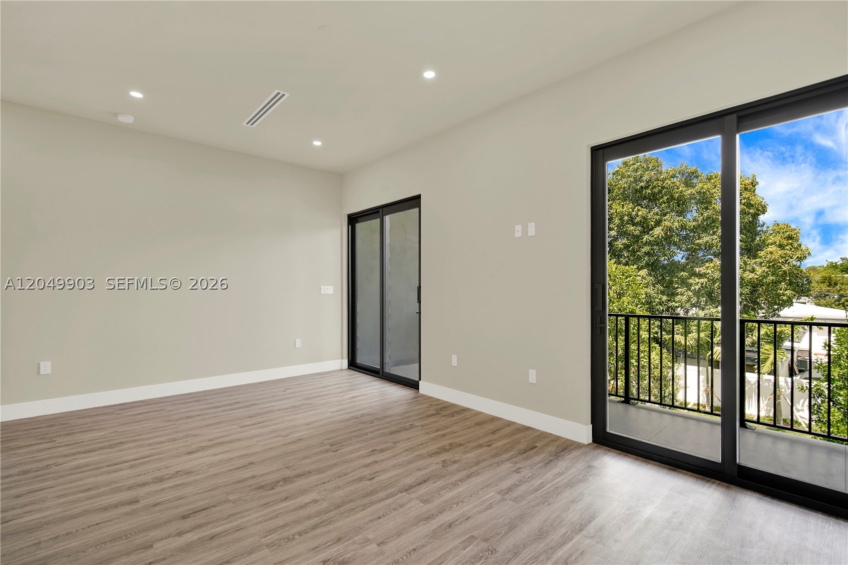 2889 SW 35th Ave #2889, Miami FL 33133