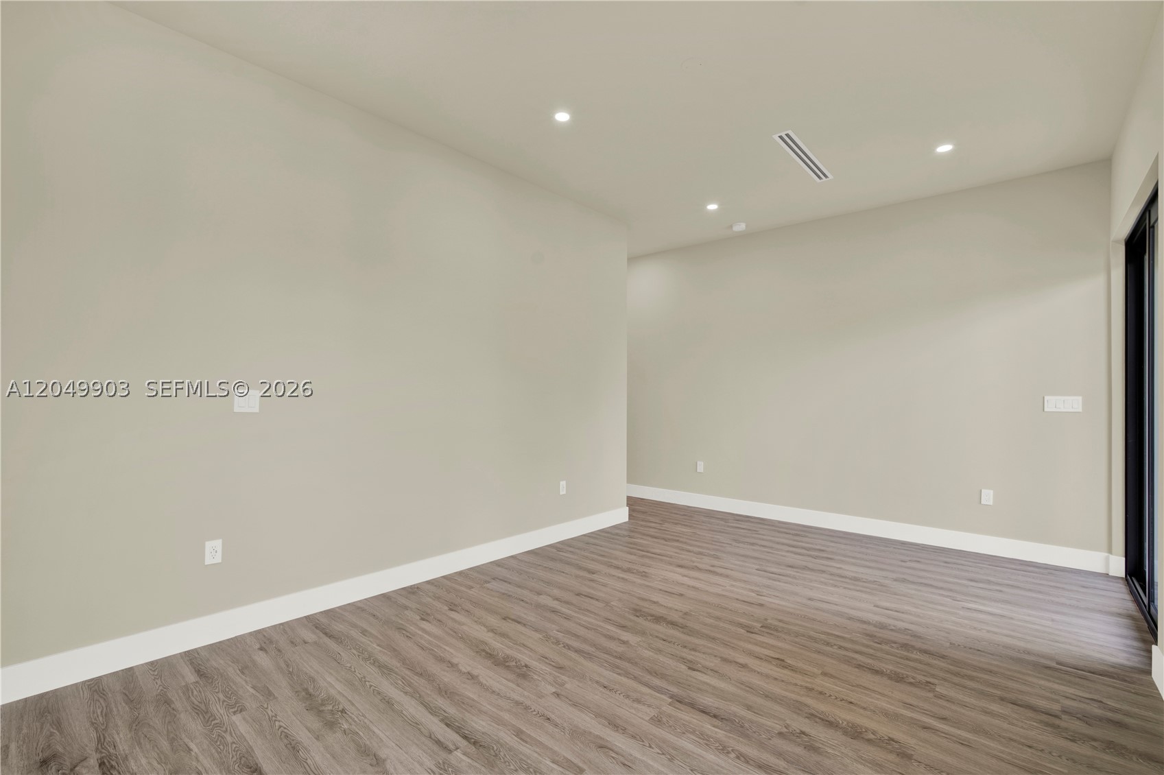 2889 SW 35th Ave #2889, Miami FL 33133