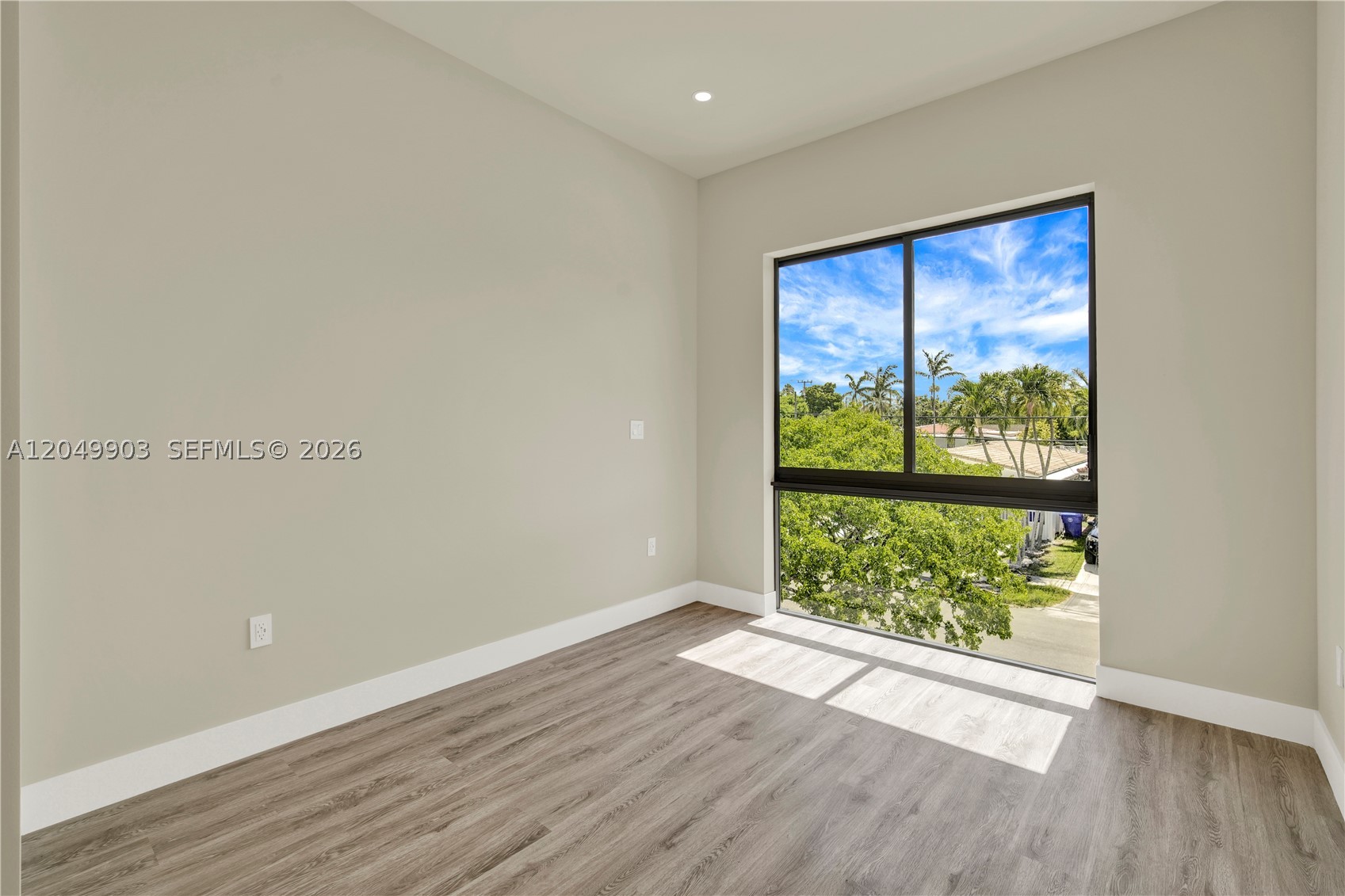 2889 SW 35th Ave #2889, Miami FL 33133