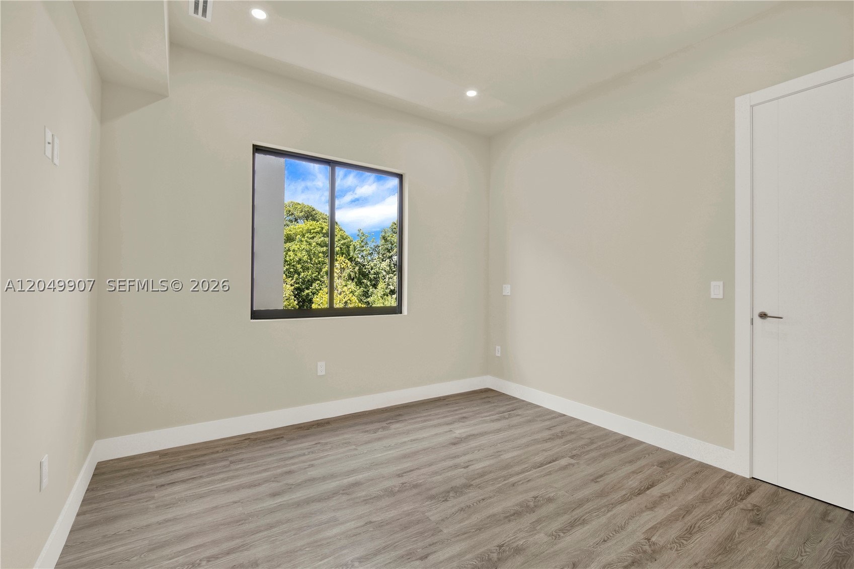 3437 SW 29th St #3437, Miami FL 33133