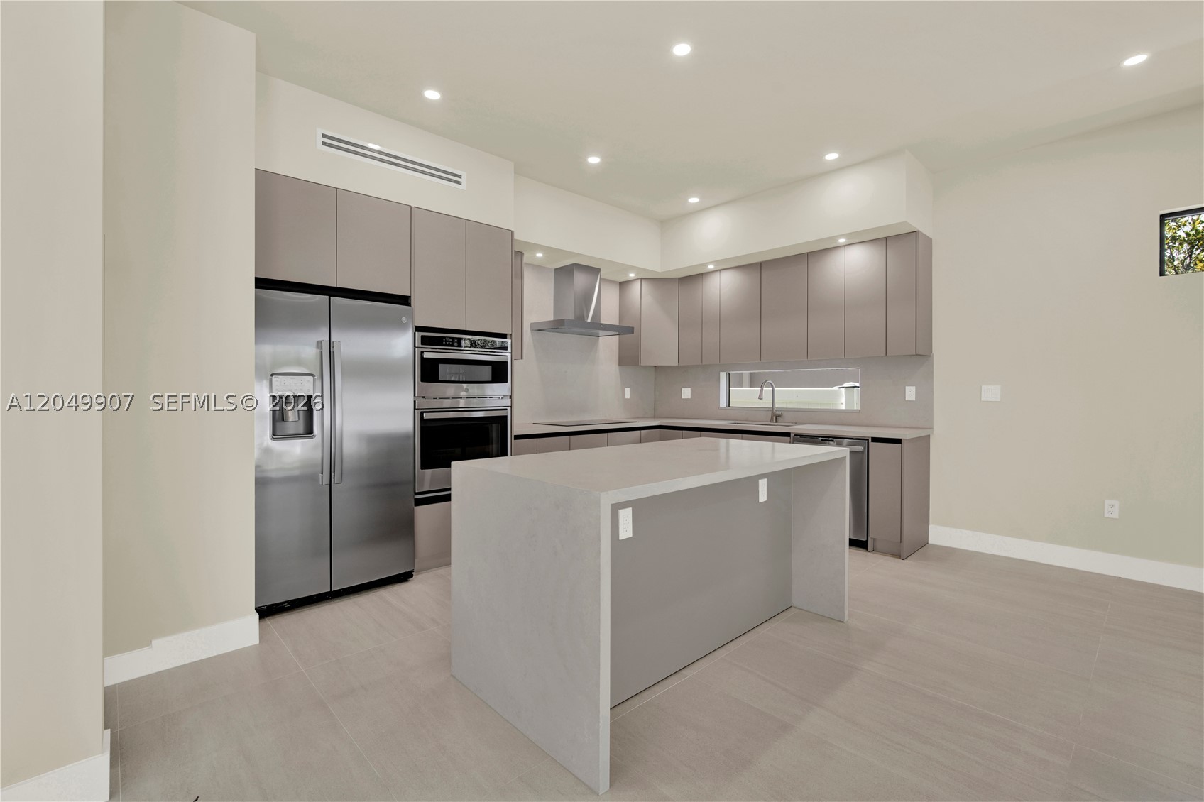 3437 SW 29th St #3437, Miami FL 33133
