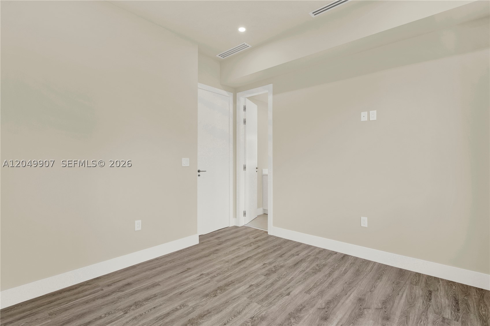 3437 SW 29th St #3437, Miami FL 33133