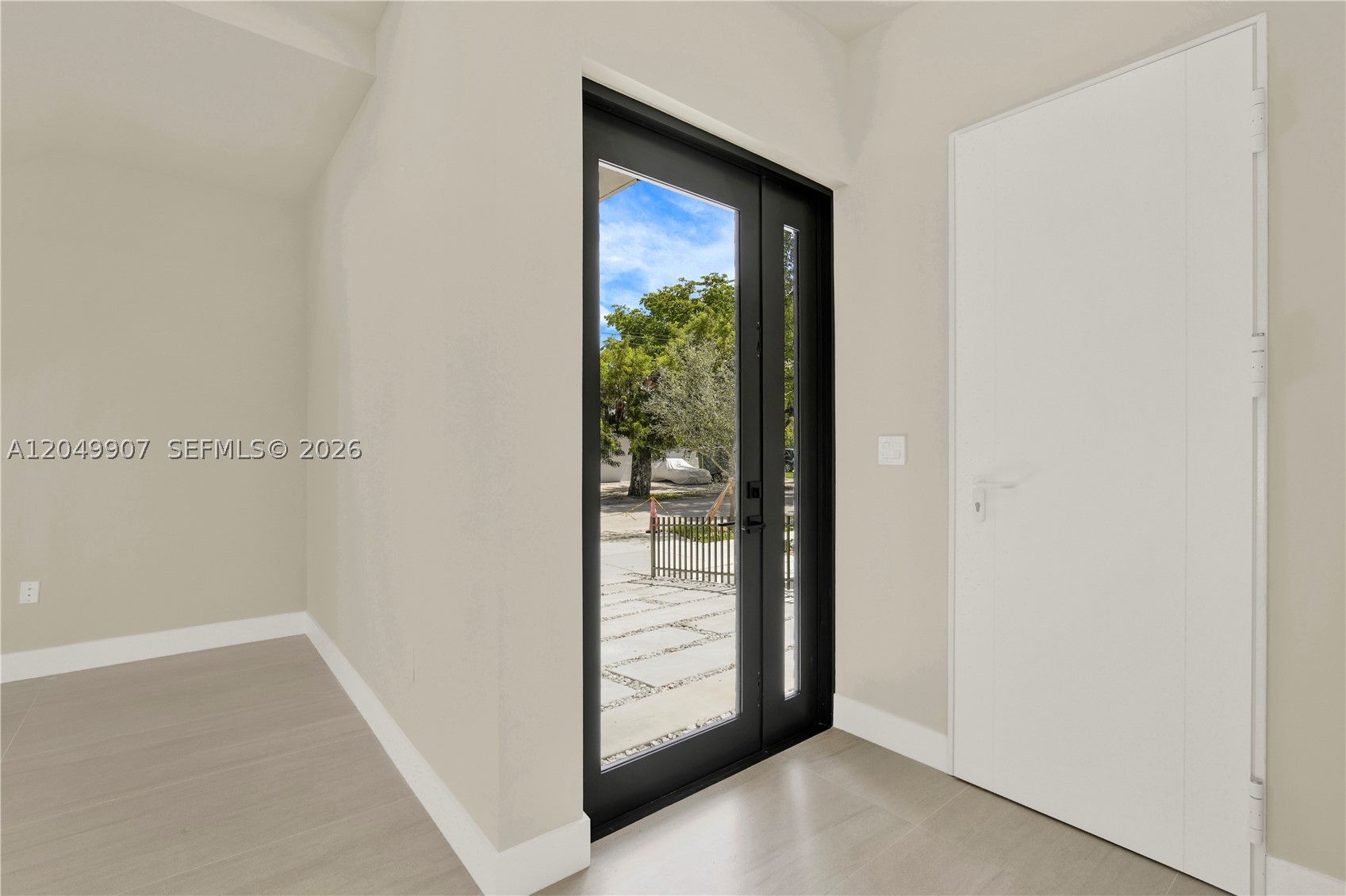 3437 SW 29th St #3437, Miami FL 33133