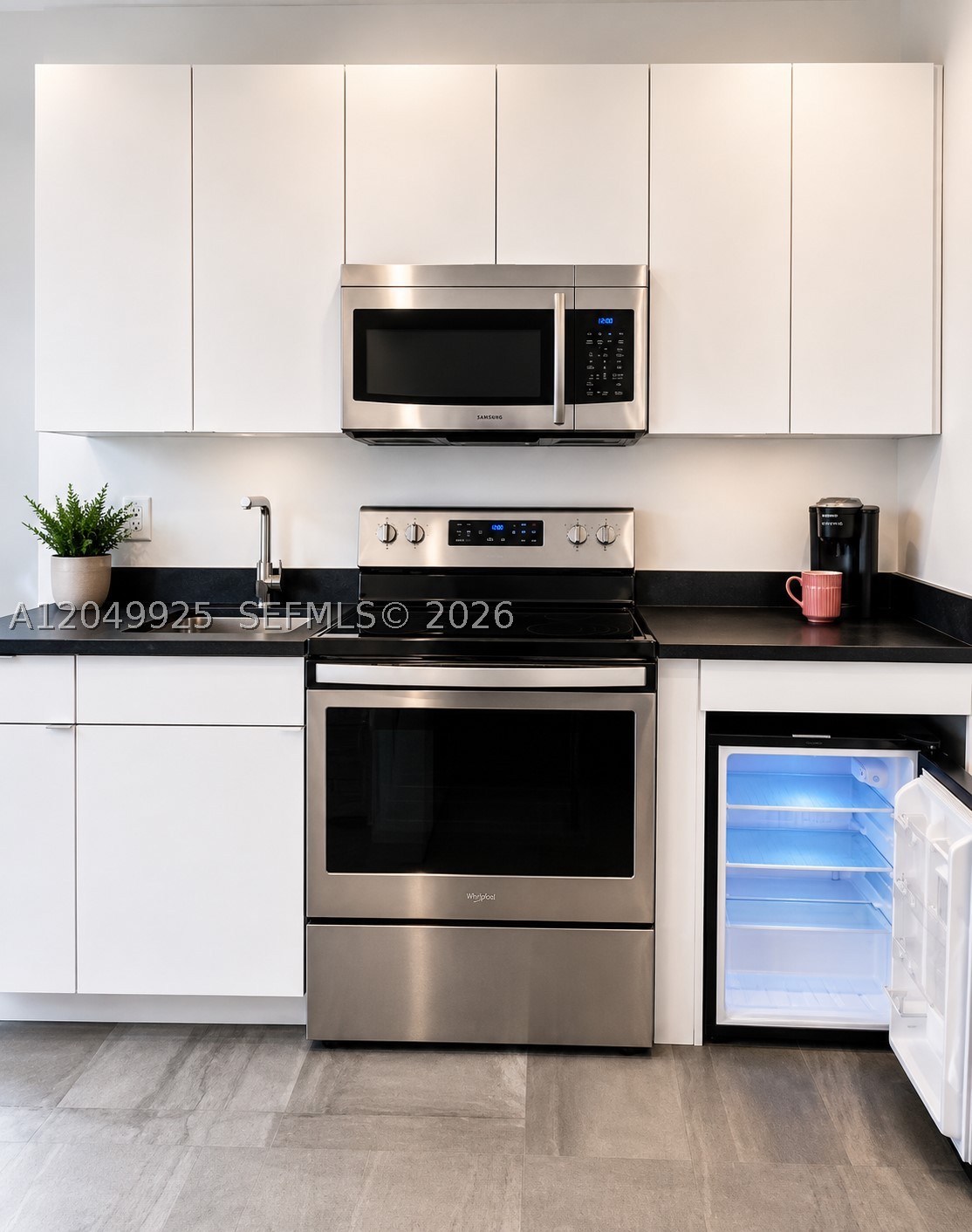 145 NW 40 St, Miami FL 33127