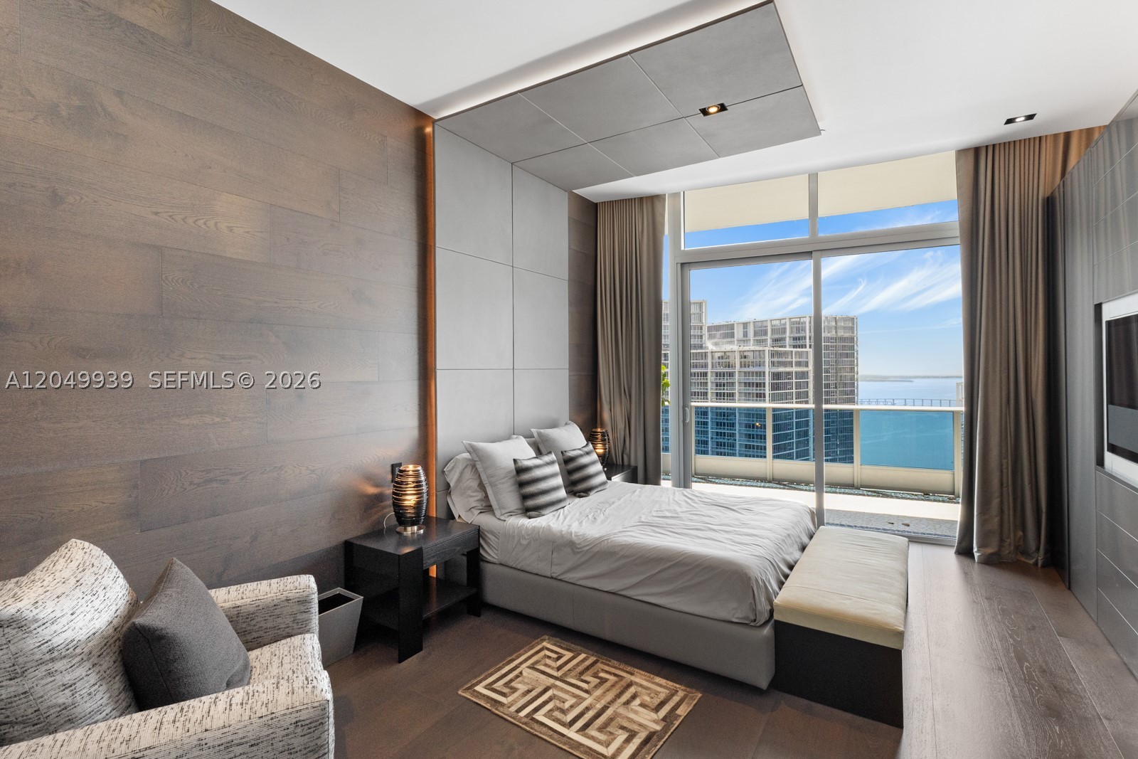 200 Biscayne Boulevard Way #PH-5404, Miami FL 33131
