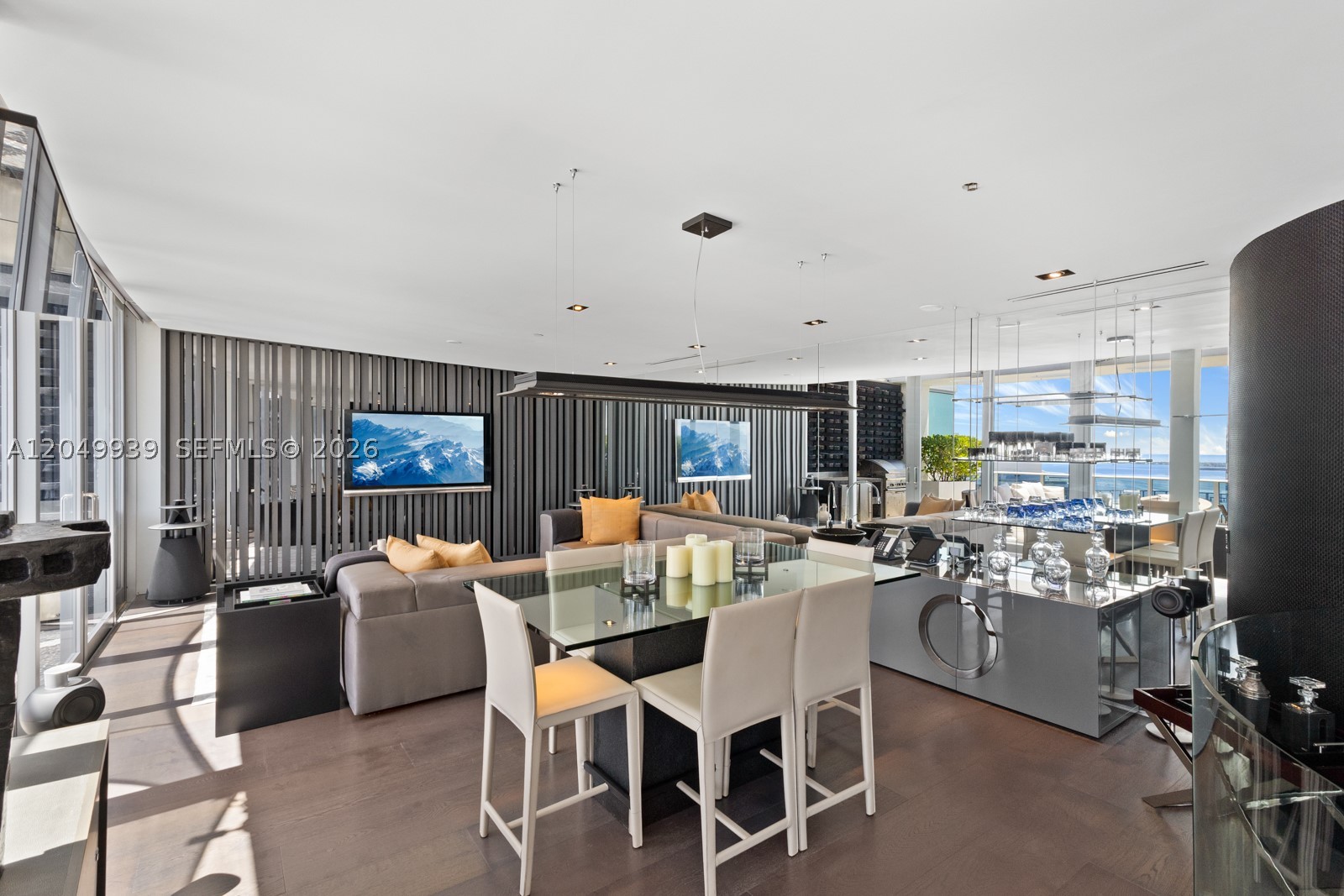 200 Biscayne Boulevard Way #PH-5404, Miami FL 33131