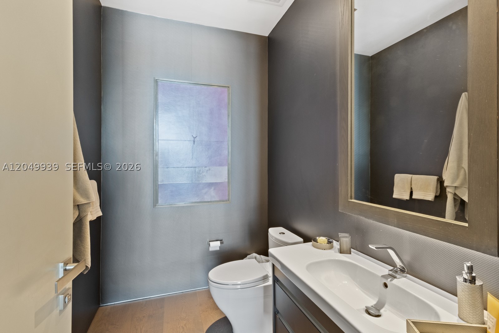 200 Biscayne Boulevard Way #PH-5404, Miami FL 33131