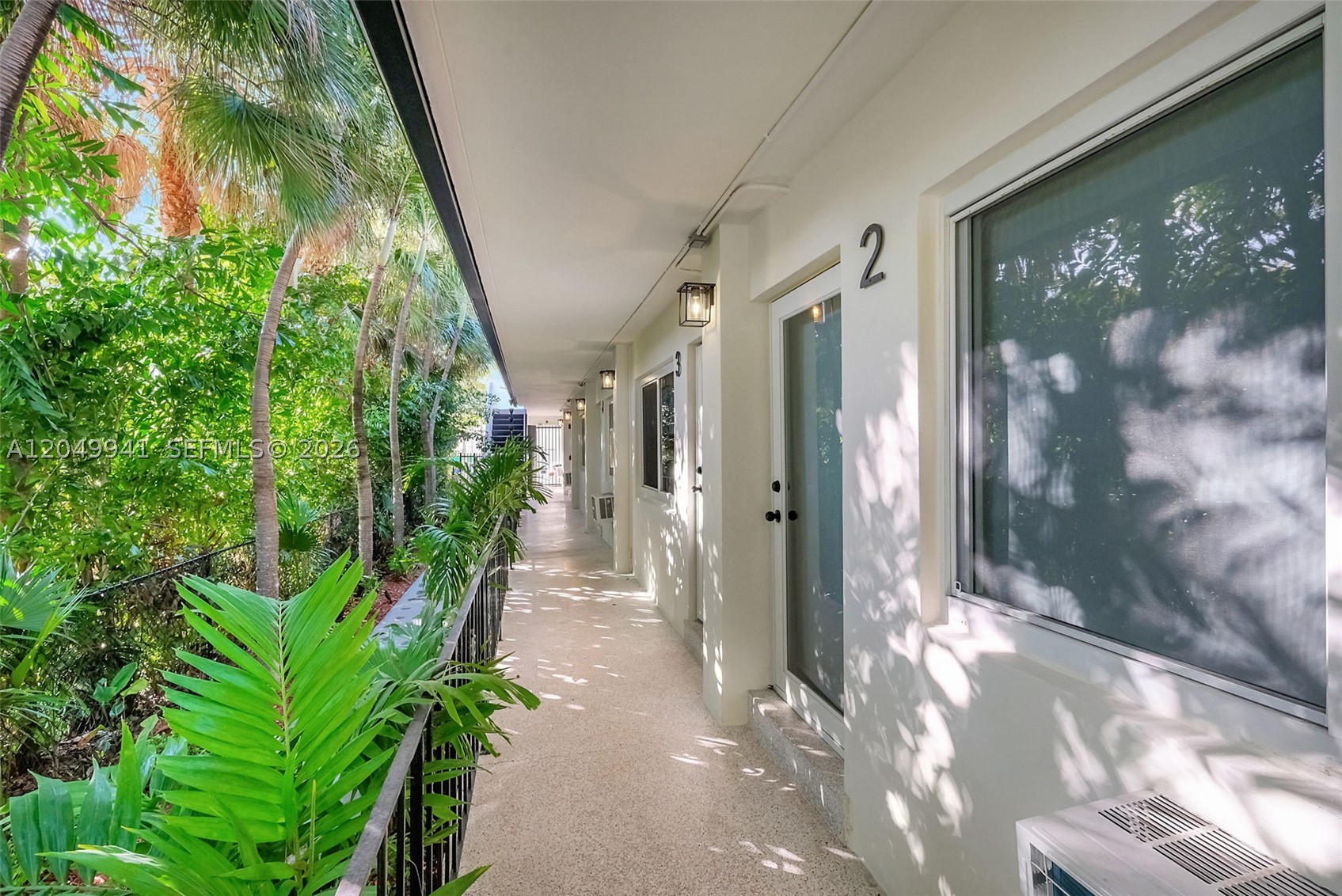 428 Collins Ave #10, Miami Beach FL 33139