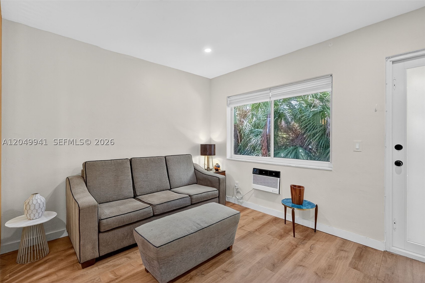 428 Collins Ave #10, Miami Beach FL 33139