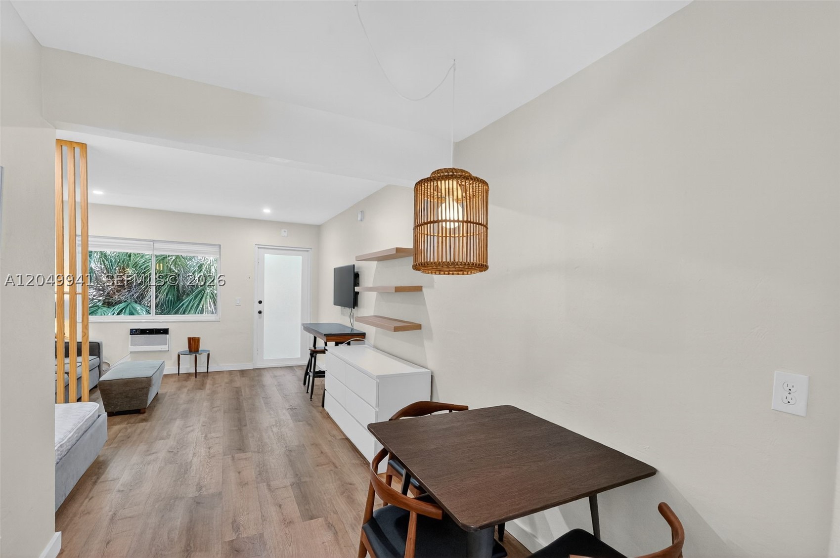 428 Collins Ave #10, Miami Beach FL 33139