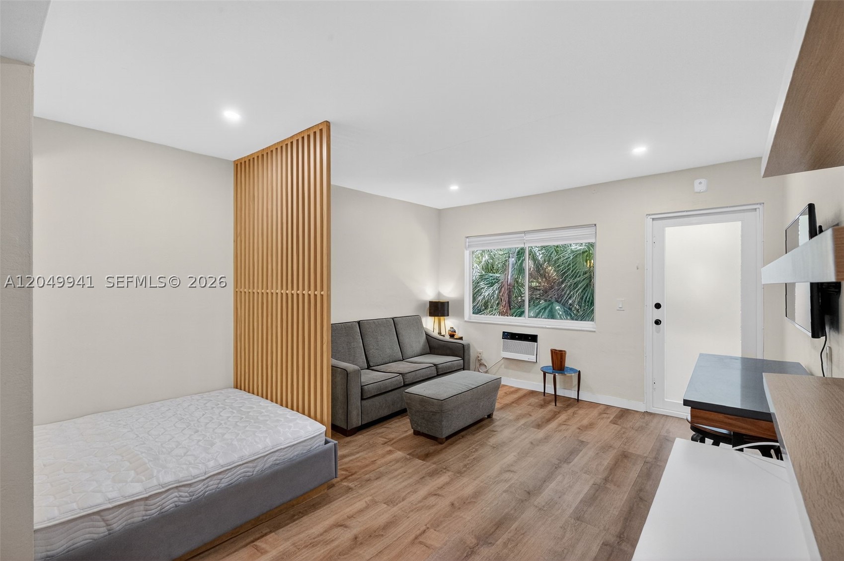 428 Collins Ave #10, Miami Beach FL 33139