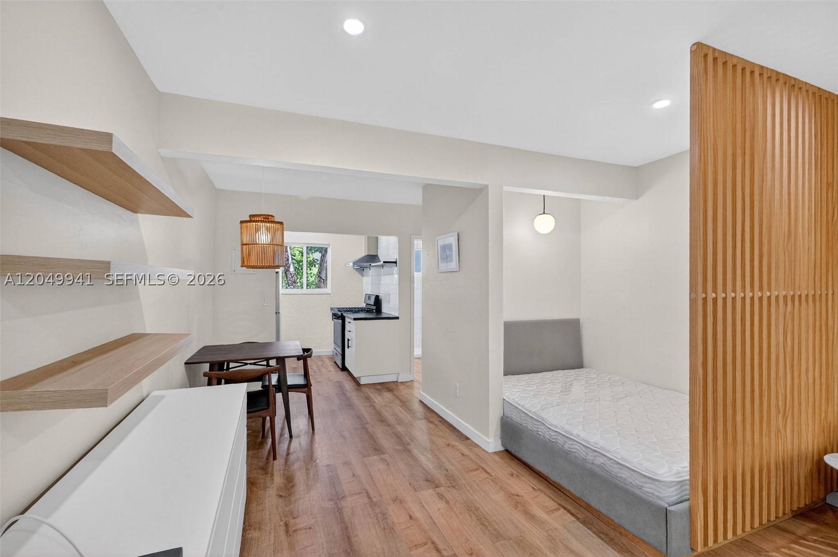 428 Collins Ave #10, Miami Beach FL 33139