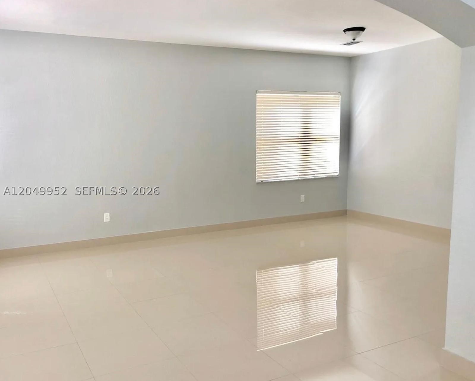 3965 NE 15th St, Homestead FL 33033