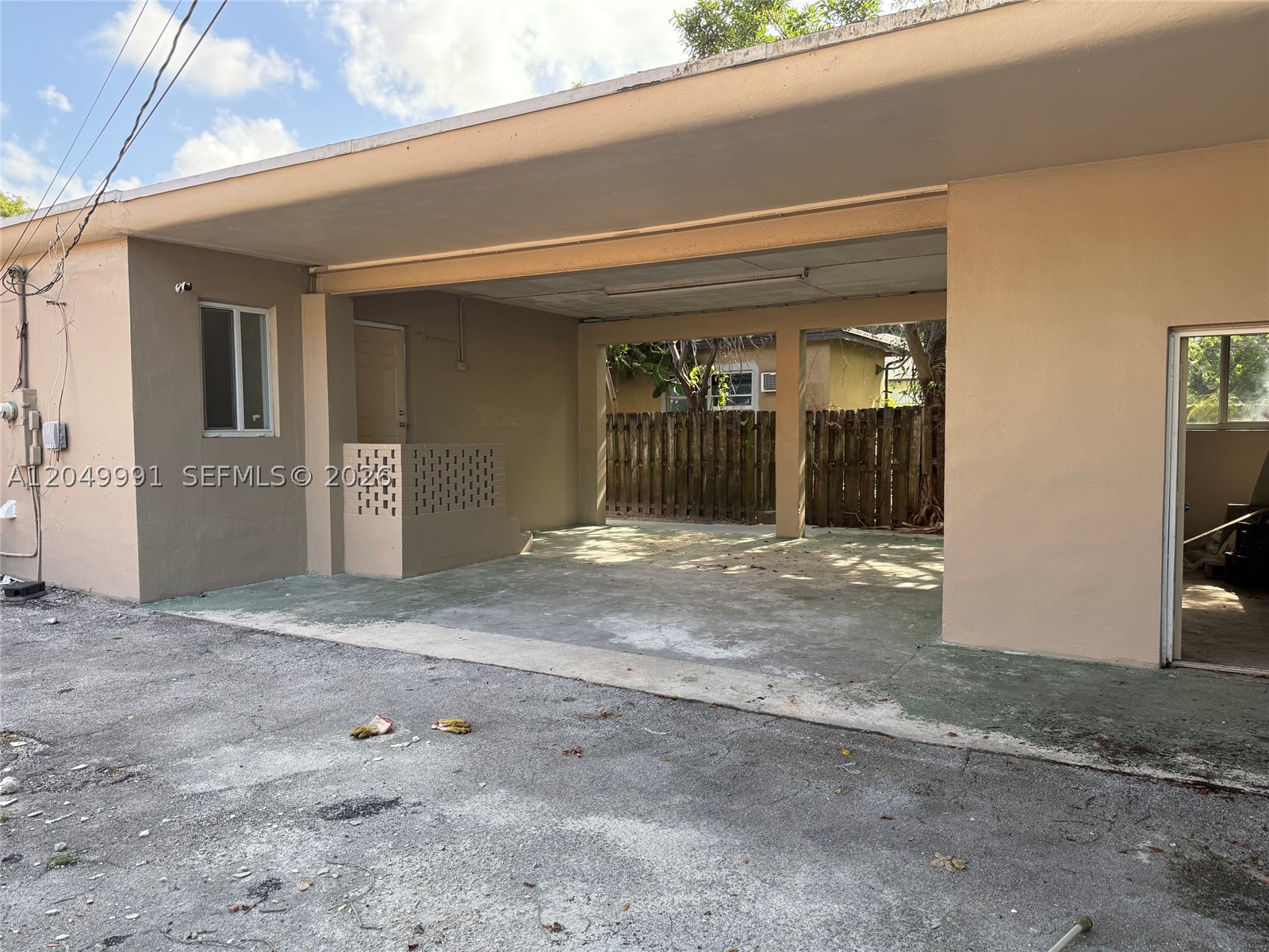 757 NW 47th St, Miami FL 33127