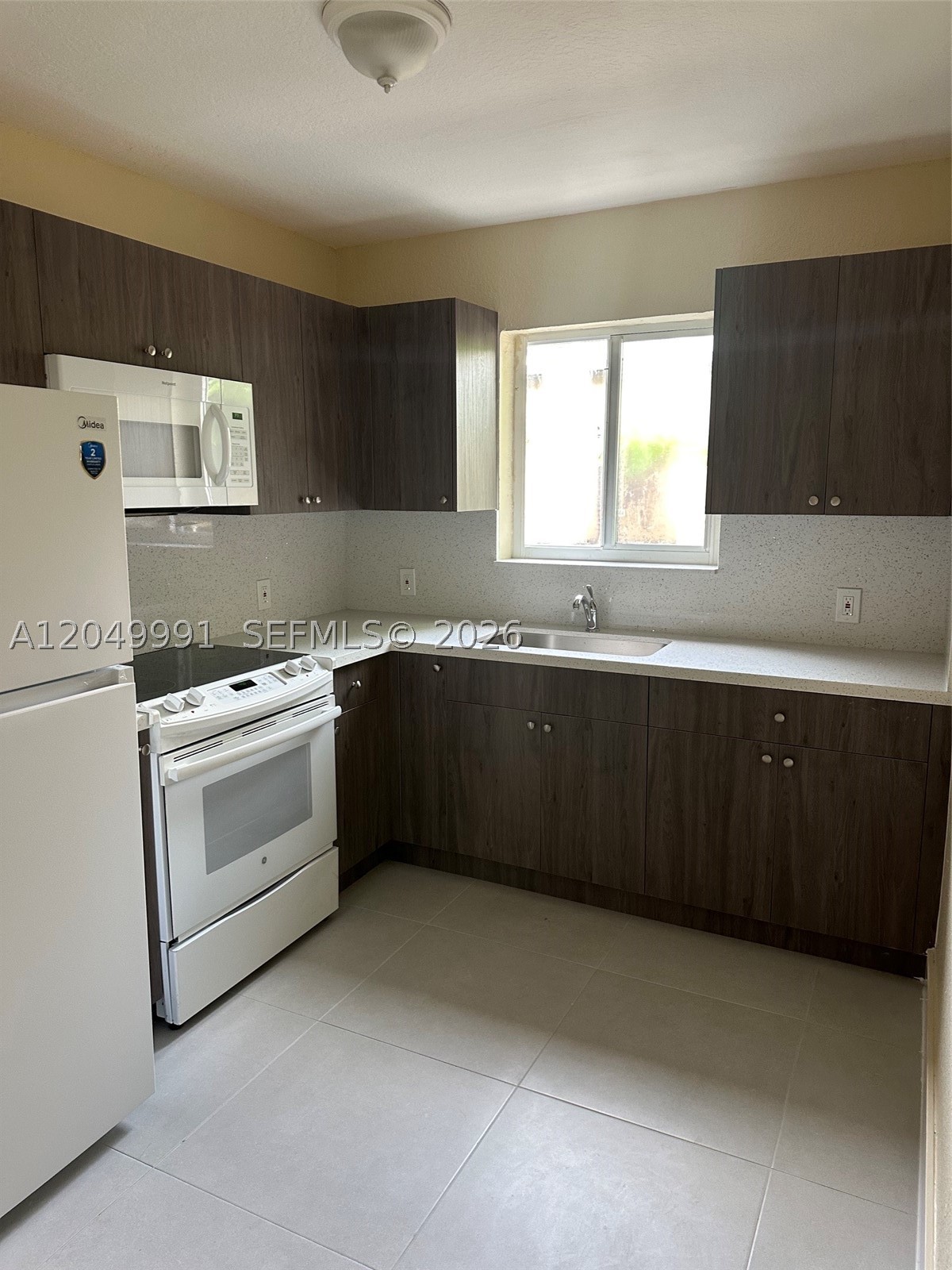 757 NW 47th St, Miami FL 33127