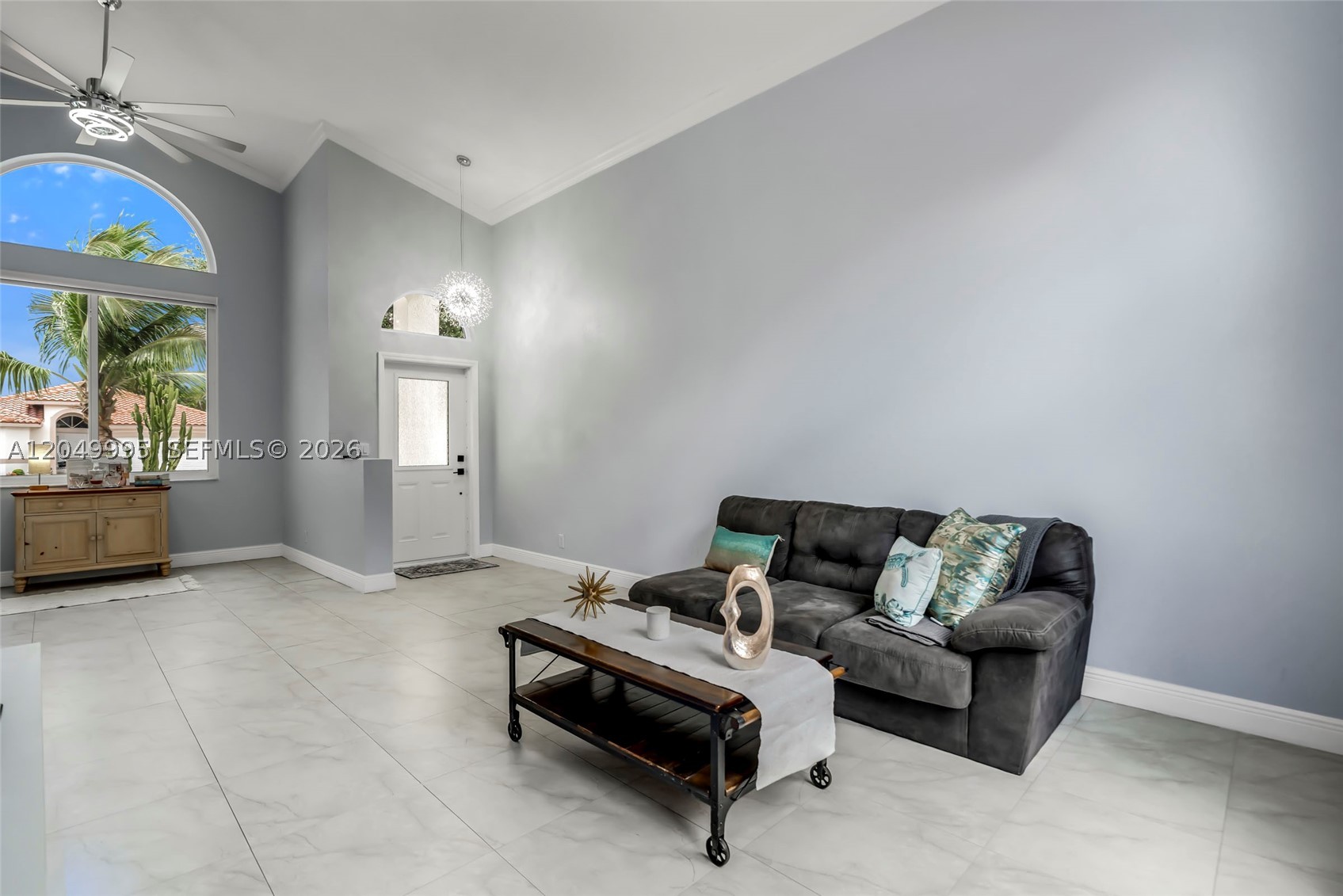 7569 Parkside Ln, Margate FL 33063