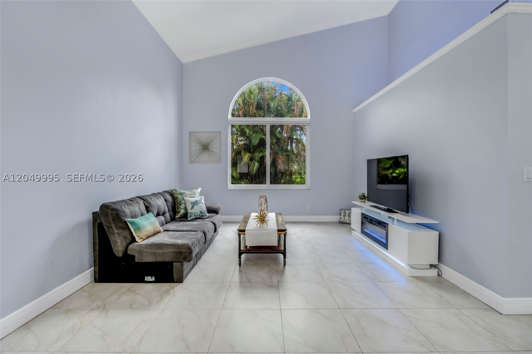 7569 Parkside Ln, Margate FL 33063