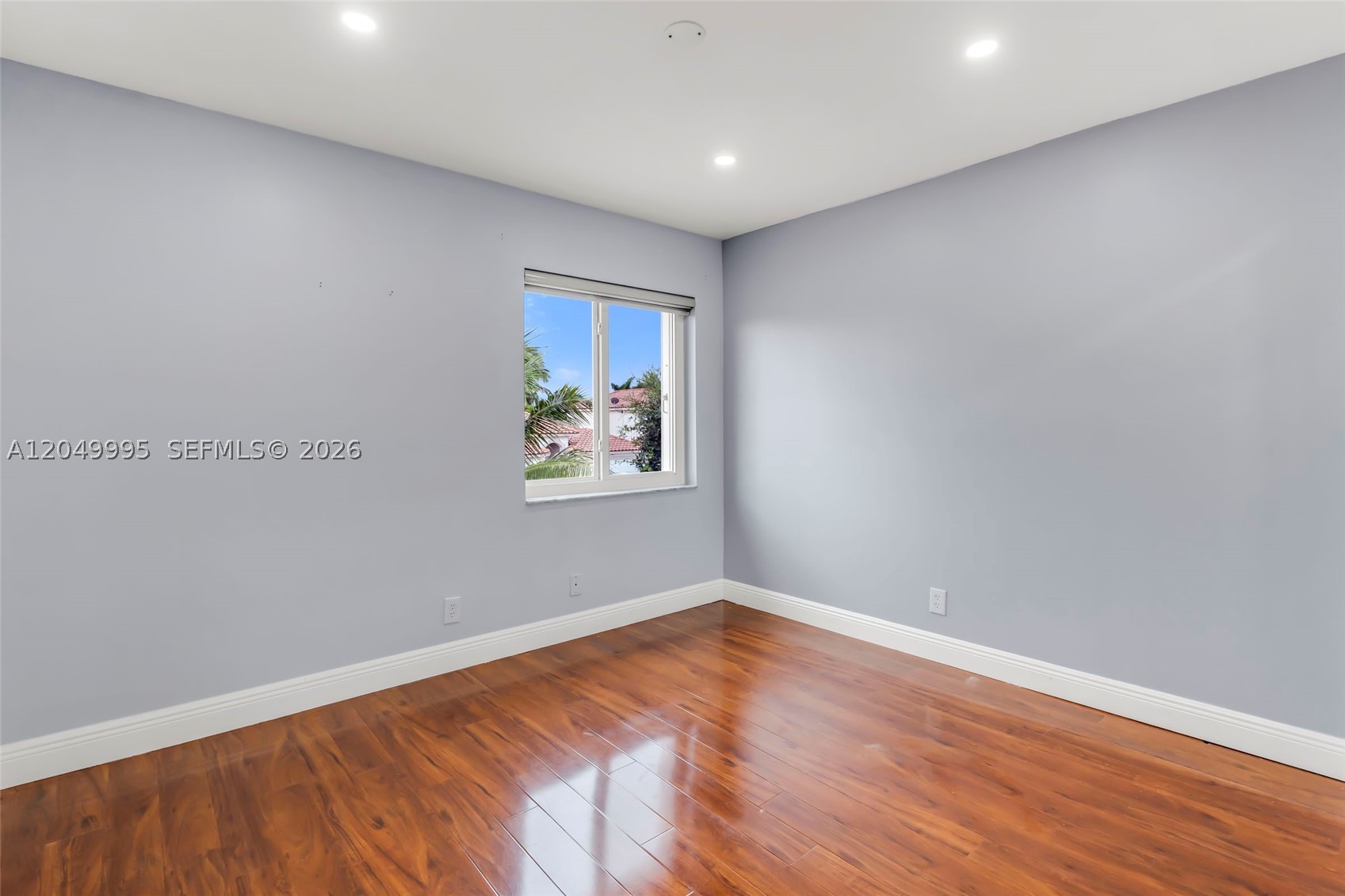 7569 Parkside Ln, Margate FL 33063