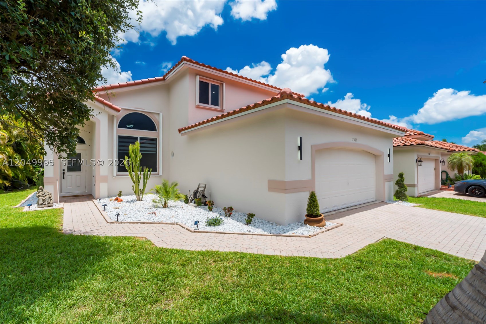 7569 Parkside Ln, Margate FL 33063